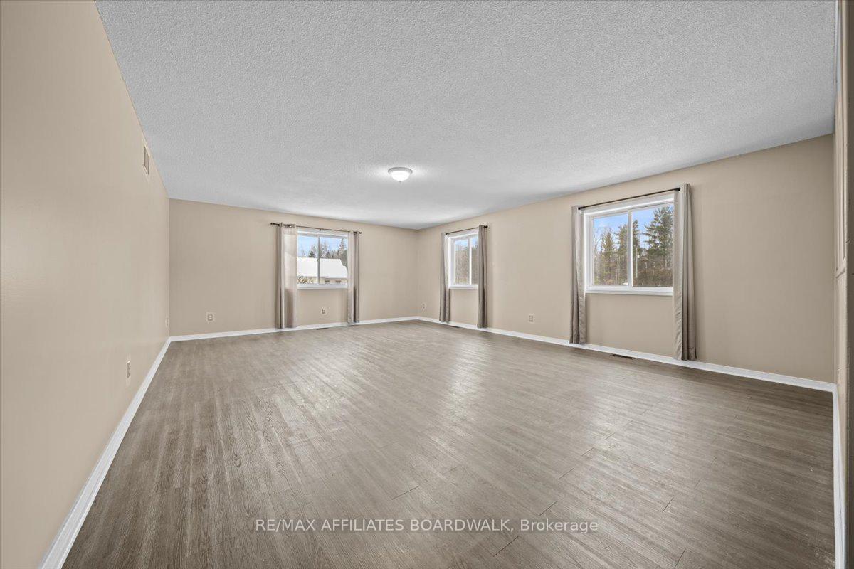 Photo 14 of 3360 Wilhaven Drive, Ottawa, Cumberland West — HOMEH