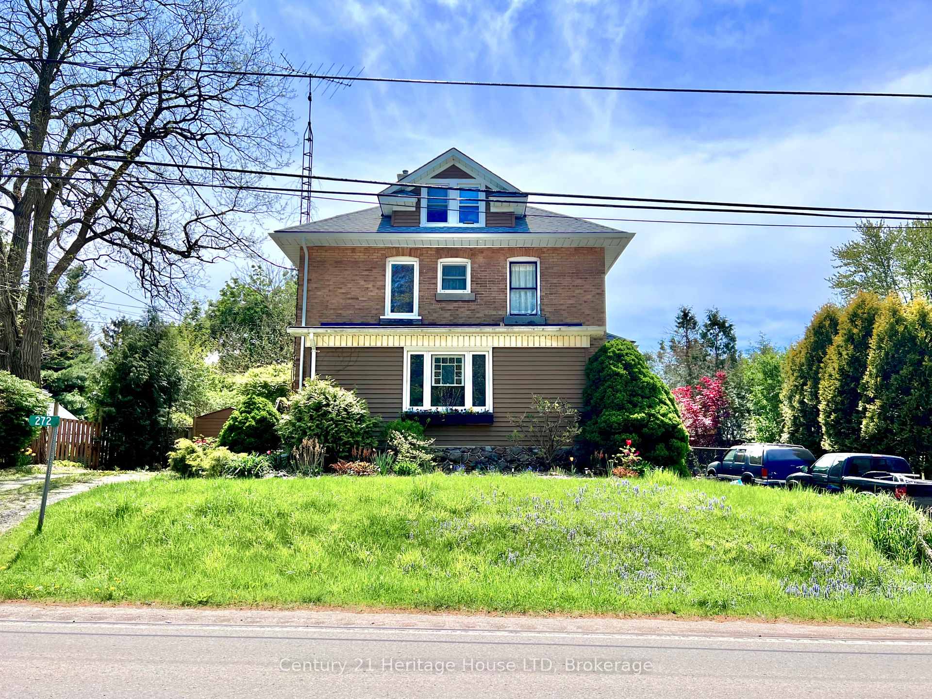 Photo 1 of 272 Canboro Road, Pelham, Fonthill — HOMEH