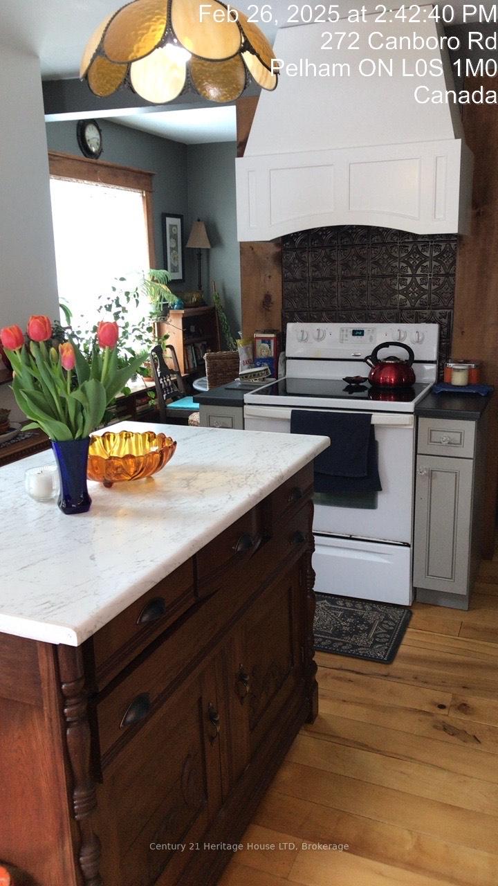 Photo 8 of 272 Canboro Road, Pelham, Fonthill — HOMEH