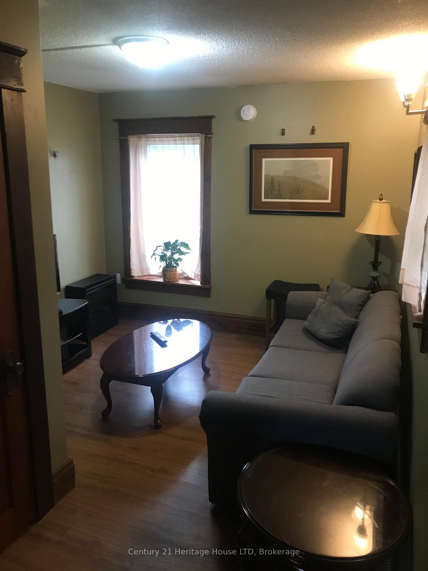 Photo 19 of 272 Canboro Road, Pelham, Fonthill — HOMEH
