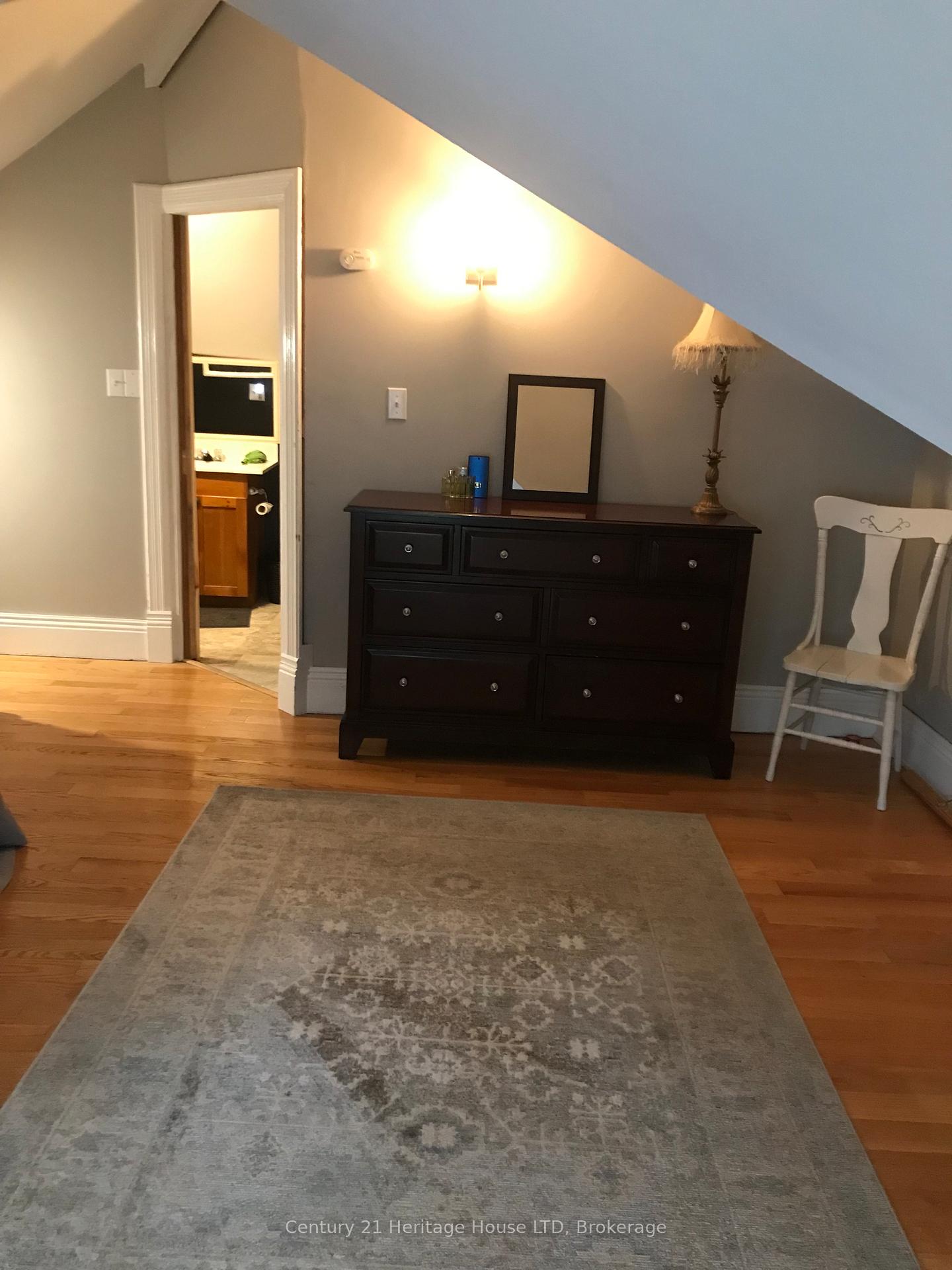 Photo 24 of 272 Canboro Road, Pelham, Fonthill — HOMEH
