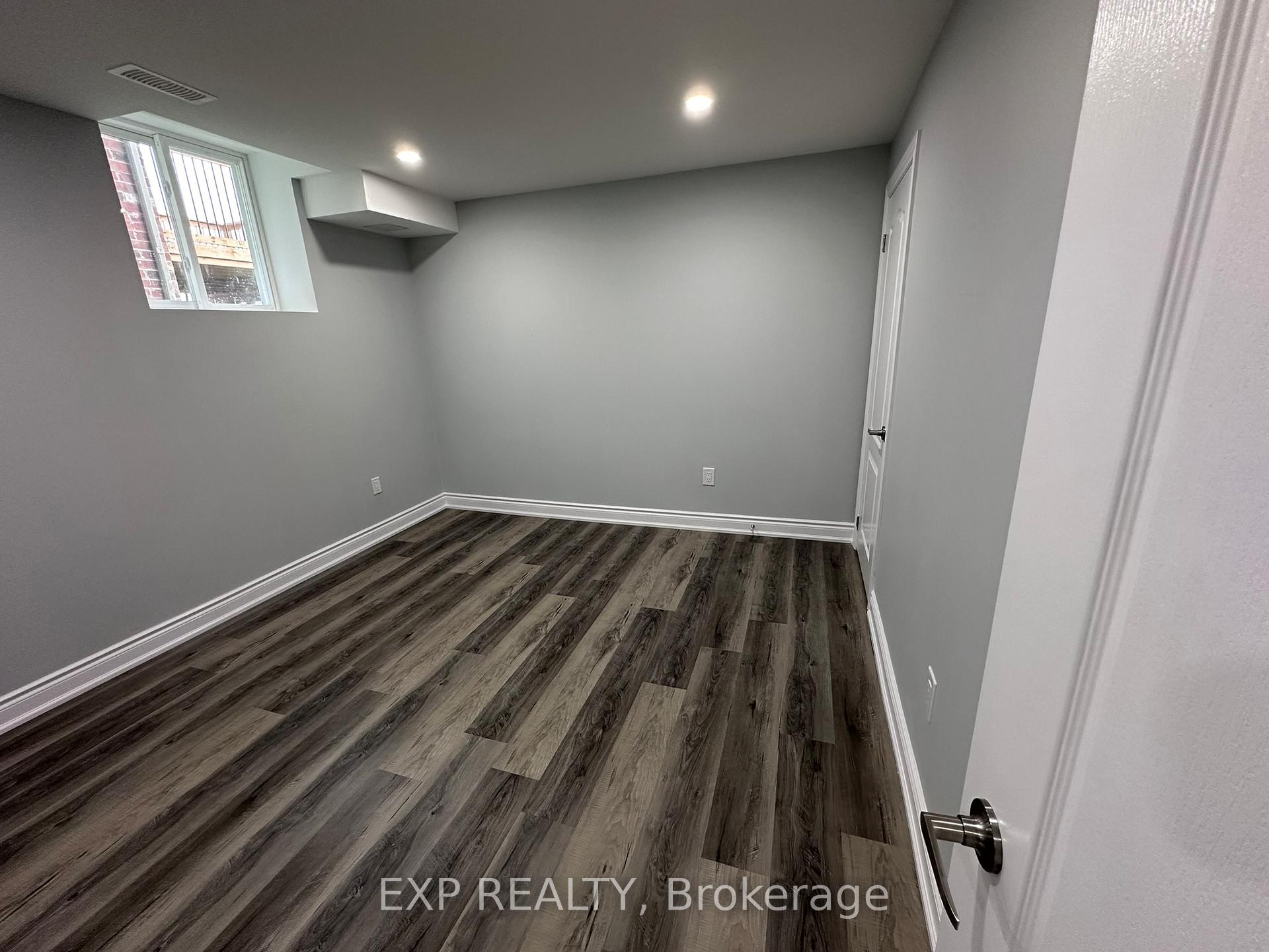 Photo 17 of 31 Lorne Thomas Place, New Tecumseth, Rural New Tecumseth — HOMEH