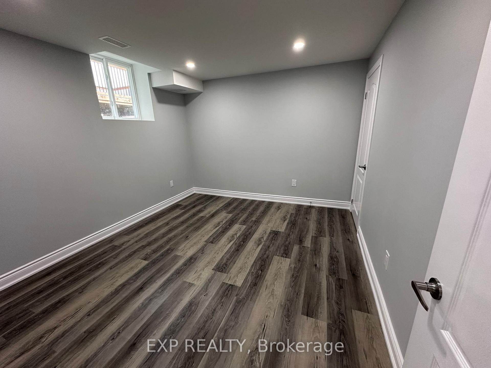 Photo 18 of 31 Lorne Thomas Place, New Tecumseth, Rural New Tecumseth — HOMEH