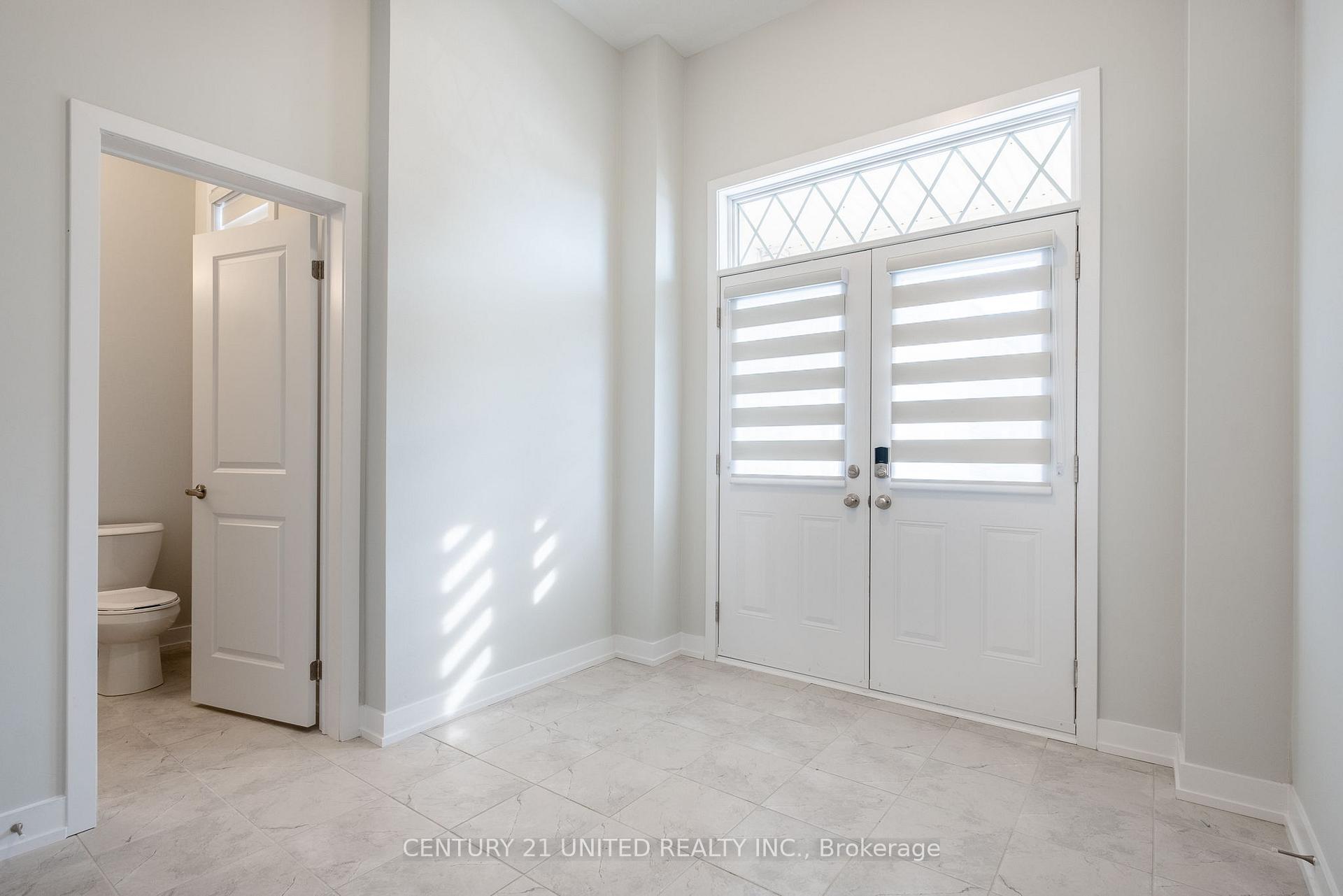 Photo 5 of 1040 Unit A Suddard Avenue, Oshawa, Kedron — HOMEH