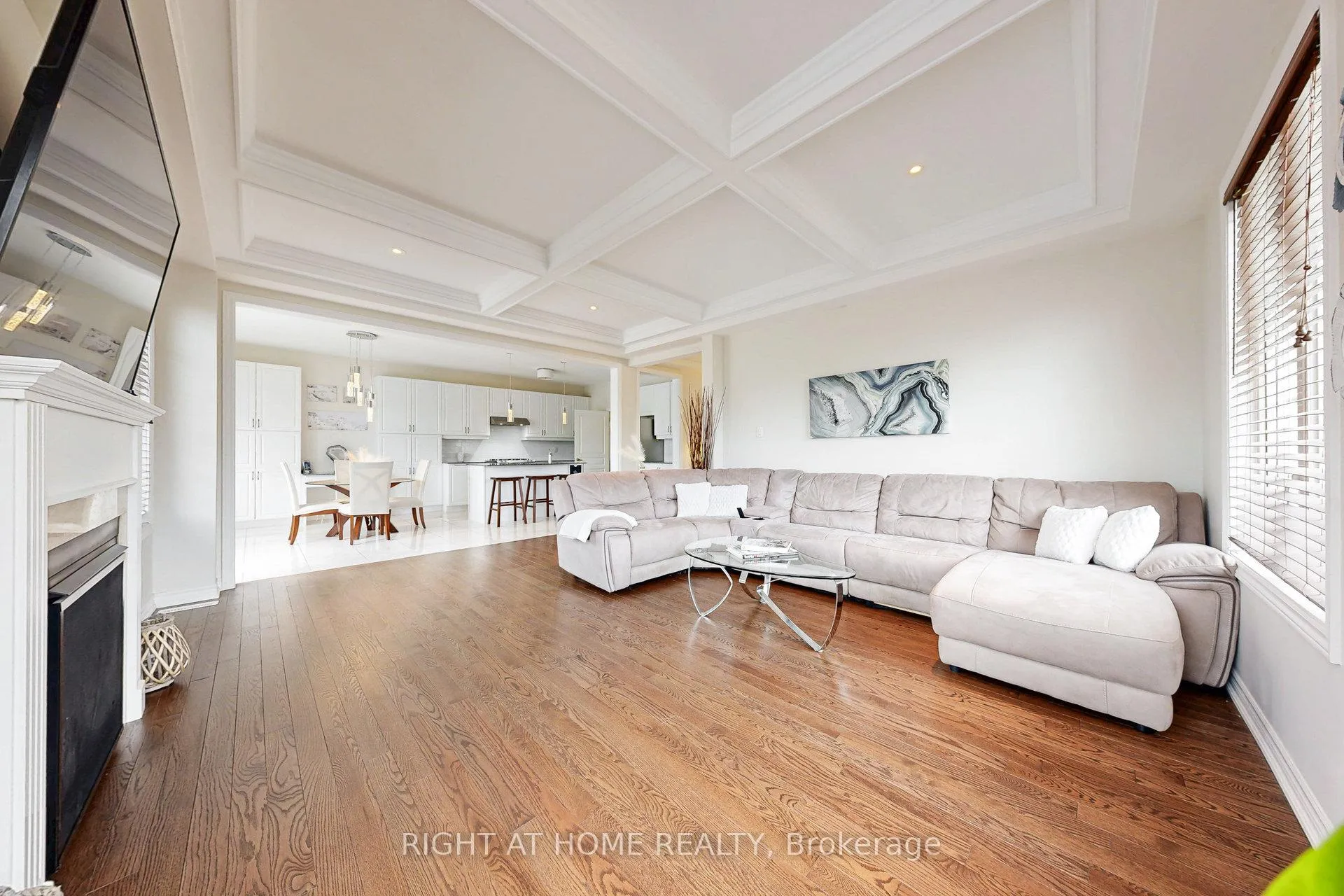 Photo 13 of 27 Roy Road, New Tecumseth, Tottenham — HOMEH