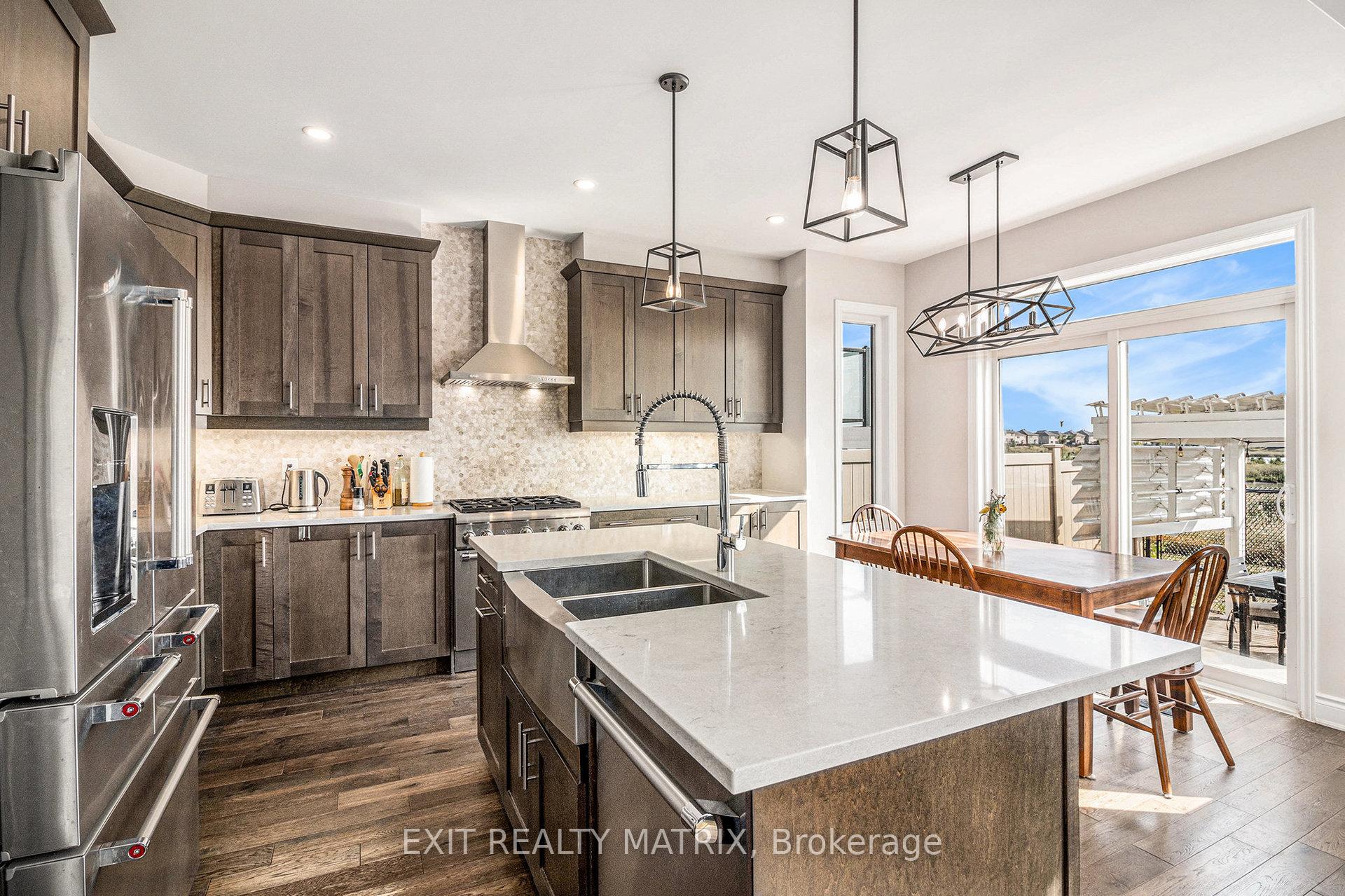 Photo 11 of 154 Bartonia Circle, Ottawa, Avalon West — HOMEH