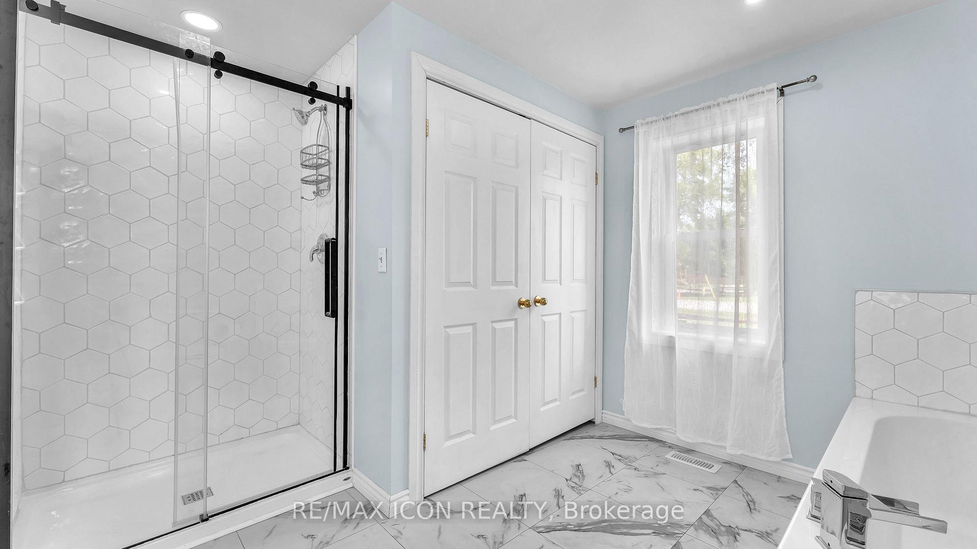Photo 8 of 184 Catherine Street, North Middlesex, Parkhill — HOMEH
