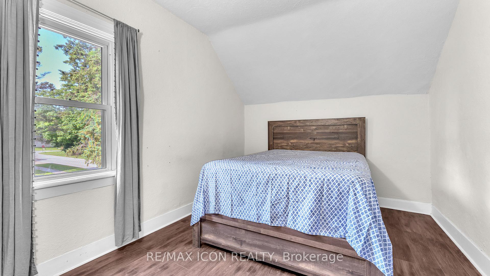 Photo 13 of 184 Catherine Street, North Middlesex, Parkhill — HOMEH