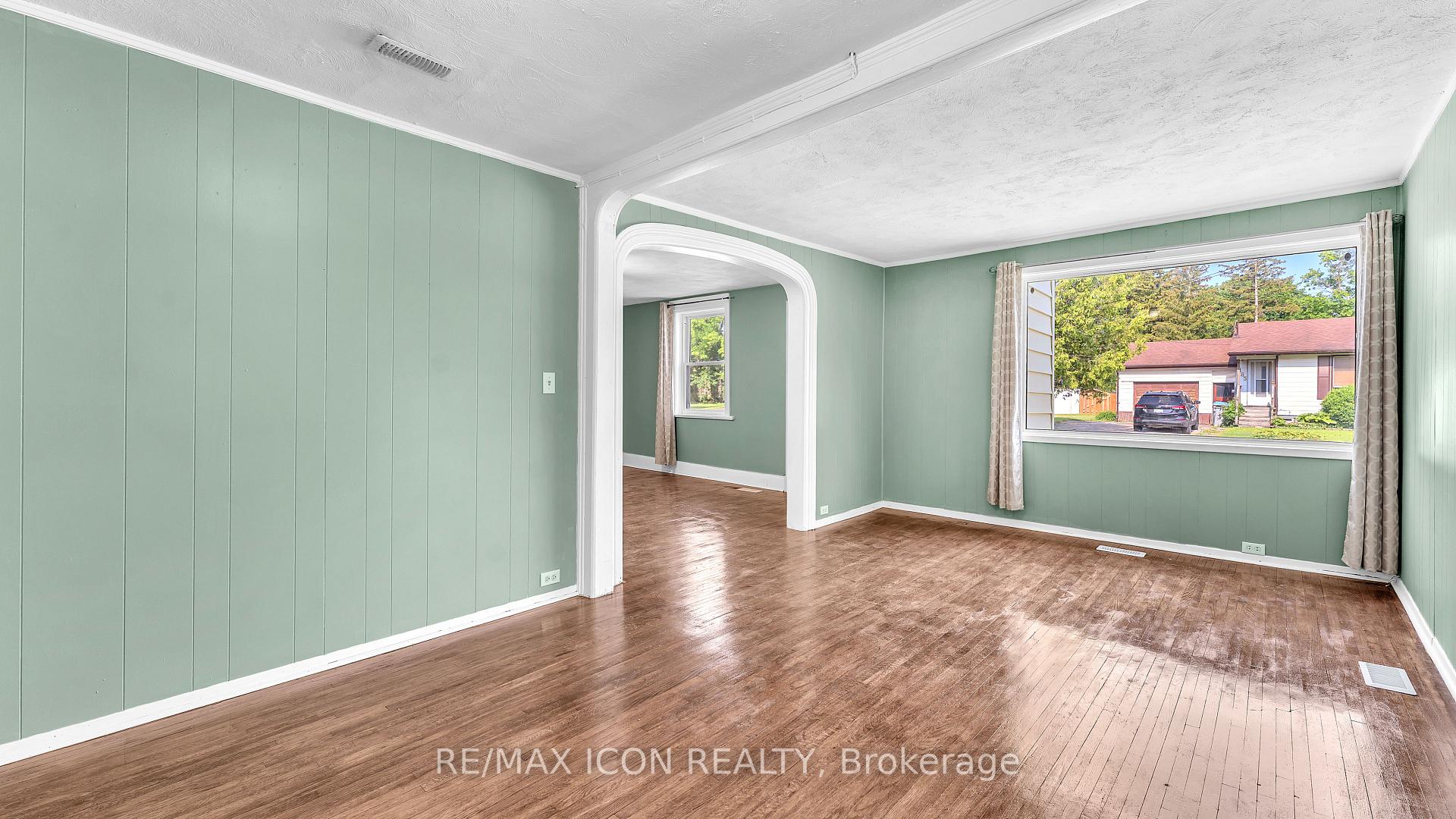 Photo 18 of 184 Catherine Street, North Middlesex, Parkhill — HOMEH