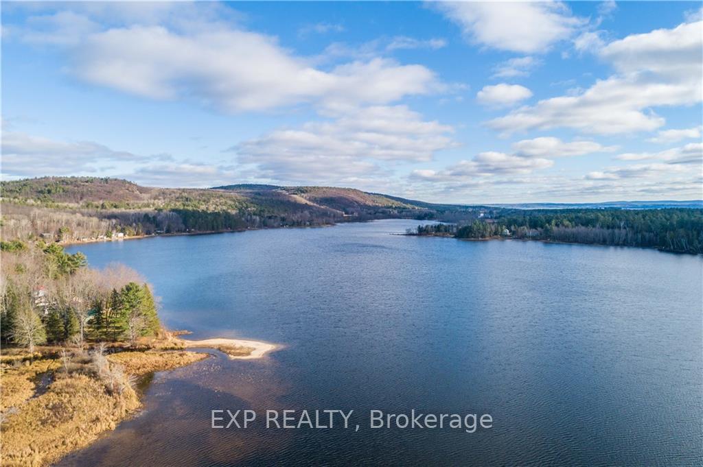 Photo 4 of 19 Jeffreys Lane, North Algona Wilberforce, North Algona/Wilberforce Twp — HOMEH