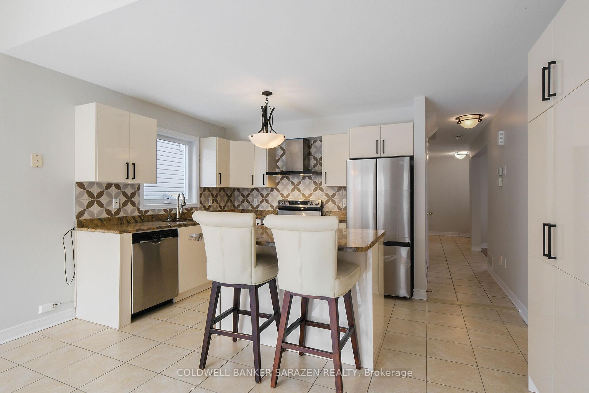 Photo 19 of 92 Borealis Crescent, Ottawa, Carson Meadows — HOMEH