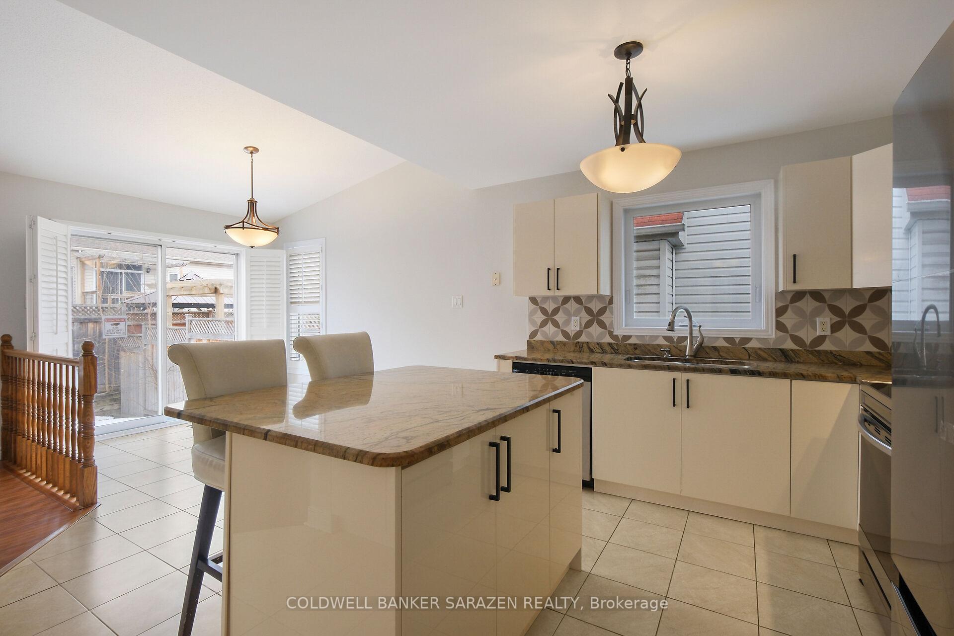 Photo 24 of 92 Borealis Crescent, Ottawa, Carson Meadows — HOMEH