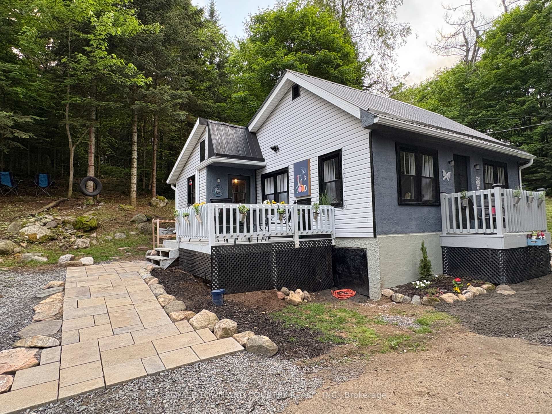 Photo 3 of 2094 592 Highway, Perry, Emsdale — HOMEH