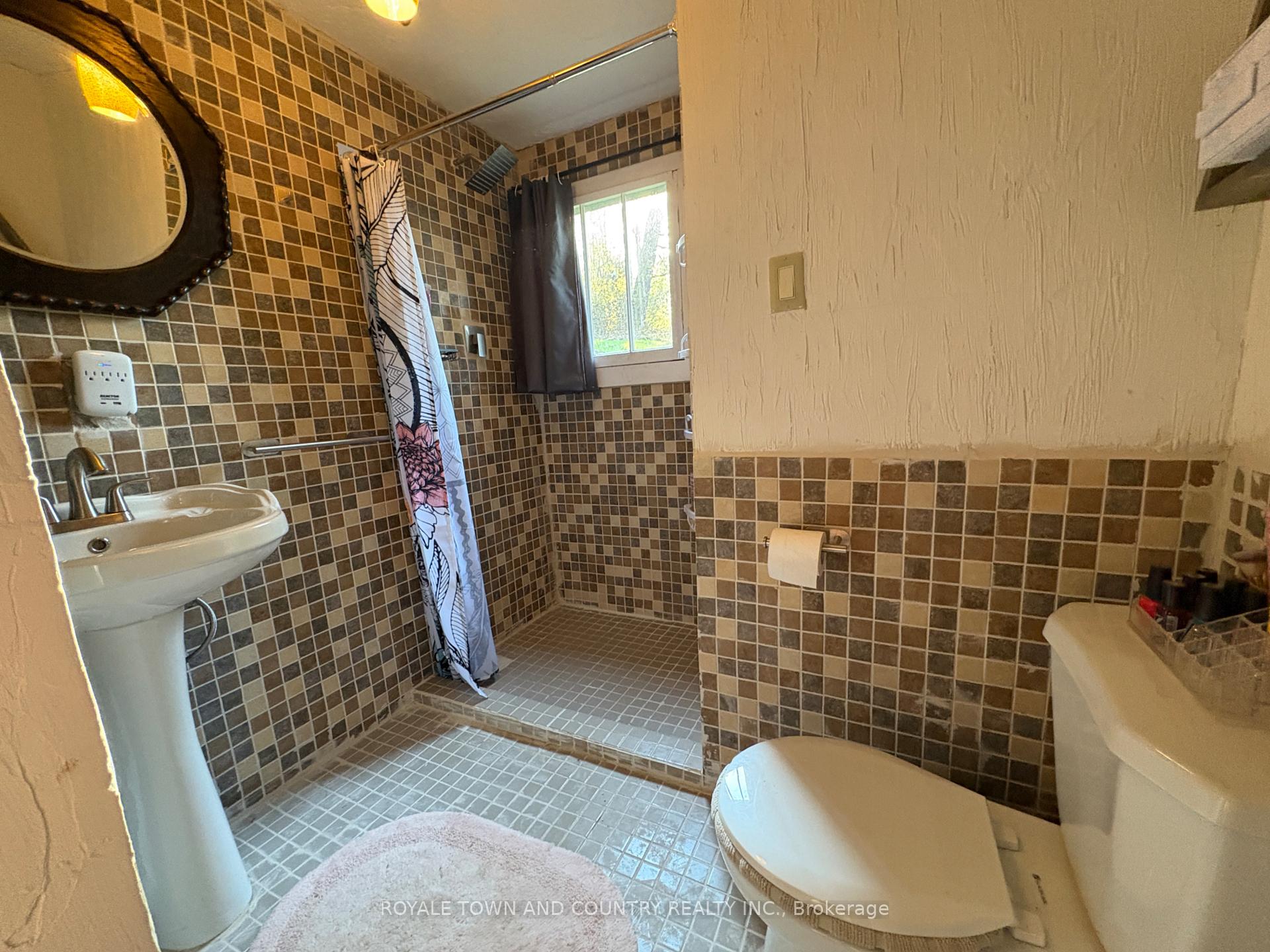 Photo 11 of 2094 592 Highway, Perry, Emsdale — HOMEH