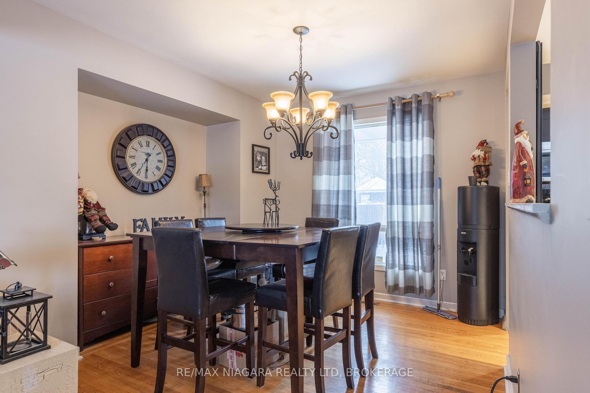 Photo 7 of 6871 Corwin Crescent, Niagara Falls, Dorchester — HOMEH