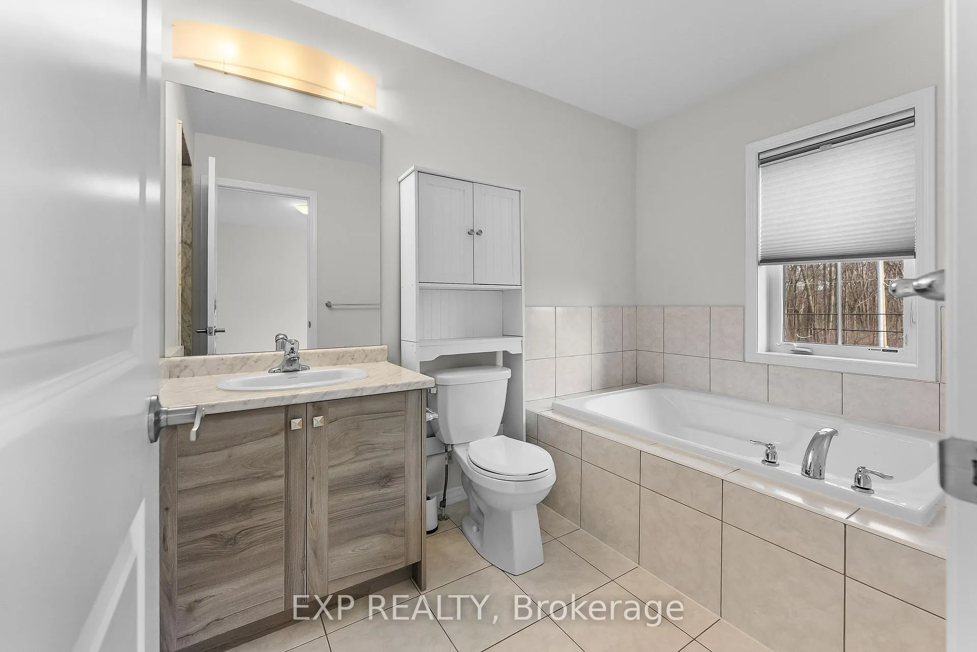 Photo 20 of Unit 15, 8273 Tulip Tree Drive, Niagara Falls, Brown — HOMEH