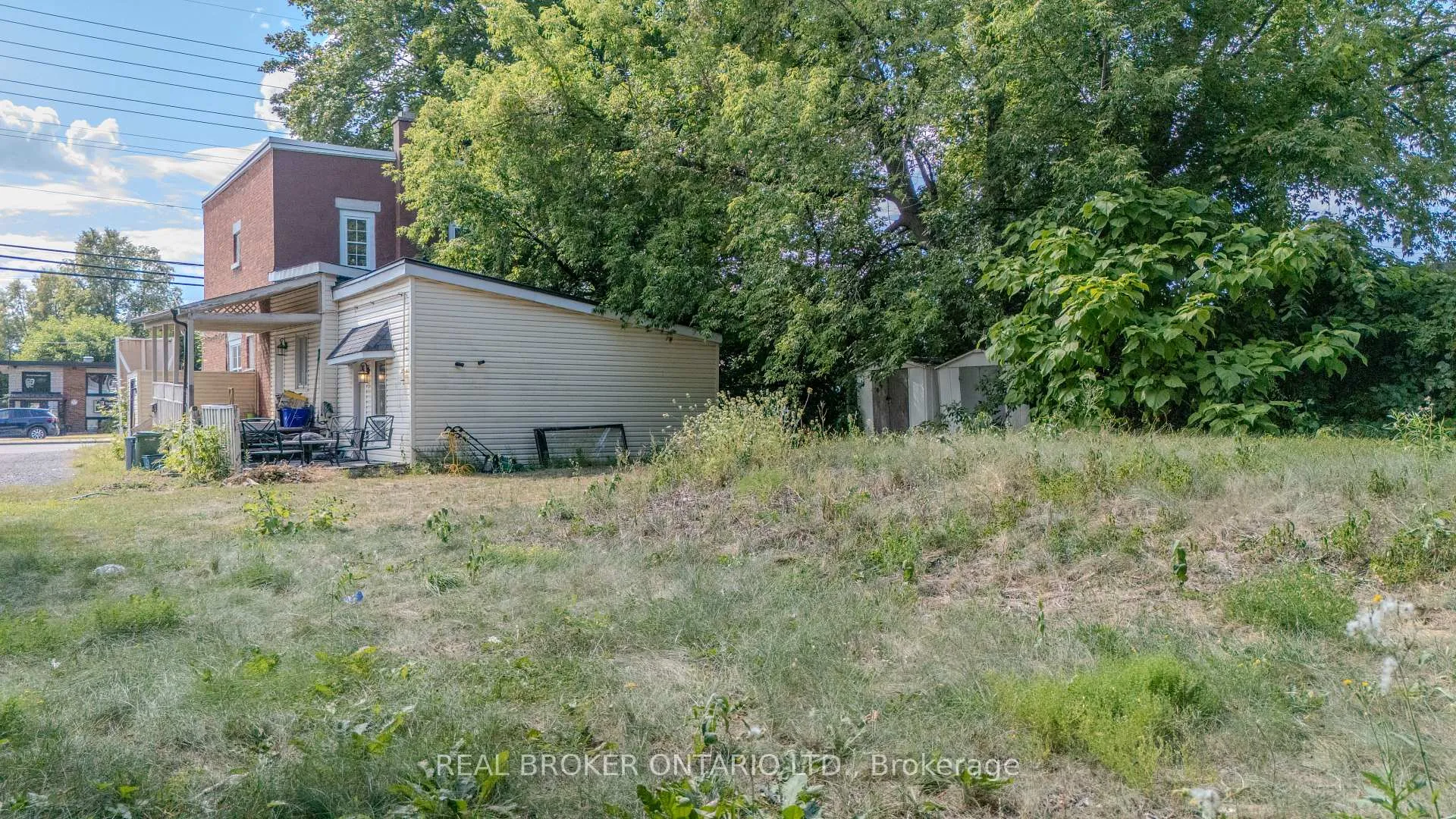 Photo 14 of 713 St Laurent Boulevard, Ottawa, Castle Heights/Rideau High — HOMEH