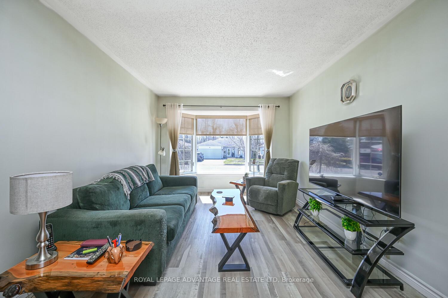 Photo 11 of 41 Treelawn Boulevard, Perth — HOMEH