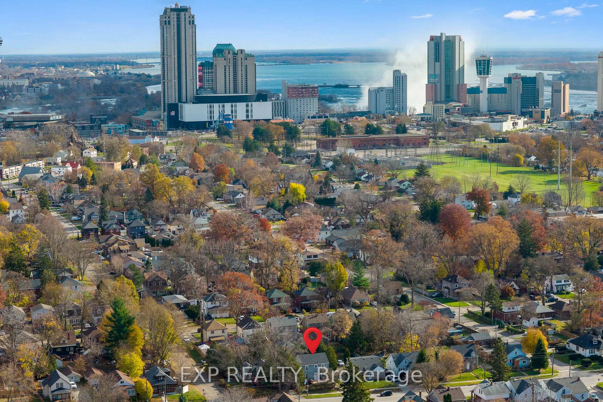 Photo 2 of 6220 Drummond Road, Niagara Falls, Dorchester — HOMEH