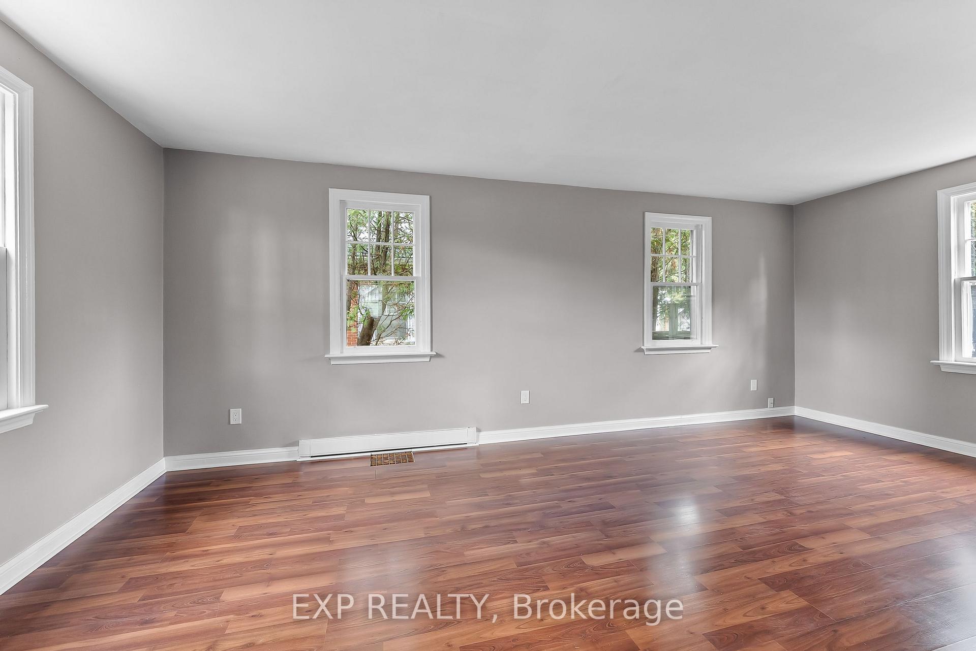 Photo 10 of 6220 Drummond Road, Niagara Falls, Dorchester — HOMEH