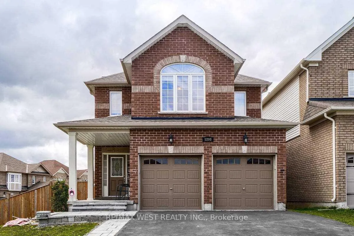 Photo 1 of 1200 Langley Circle, Oshawa, Pinecrest — HOMEH