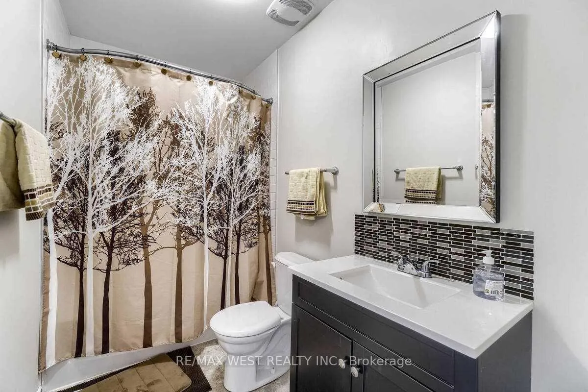 Photo 29 of 1200 Langley Circle, Oshawa, Pinecrest — HOMEH
