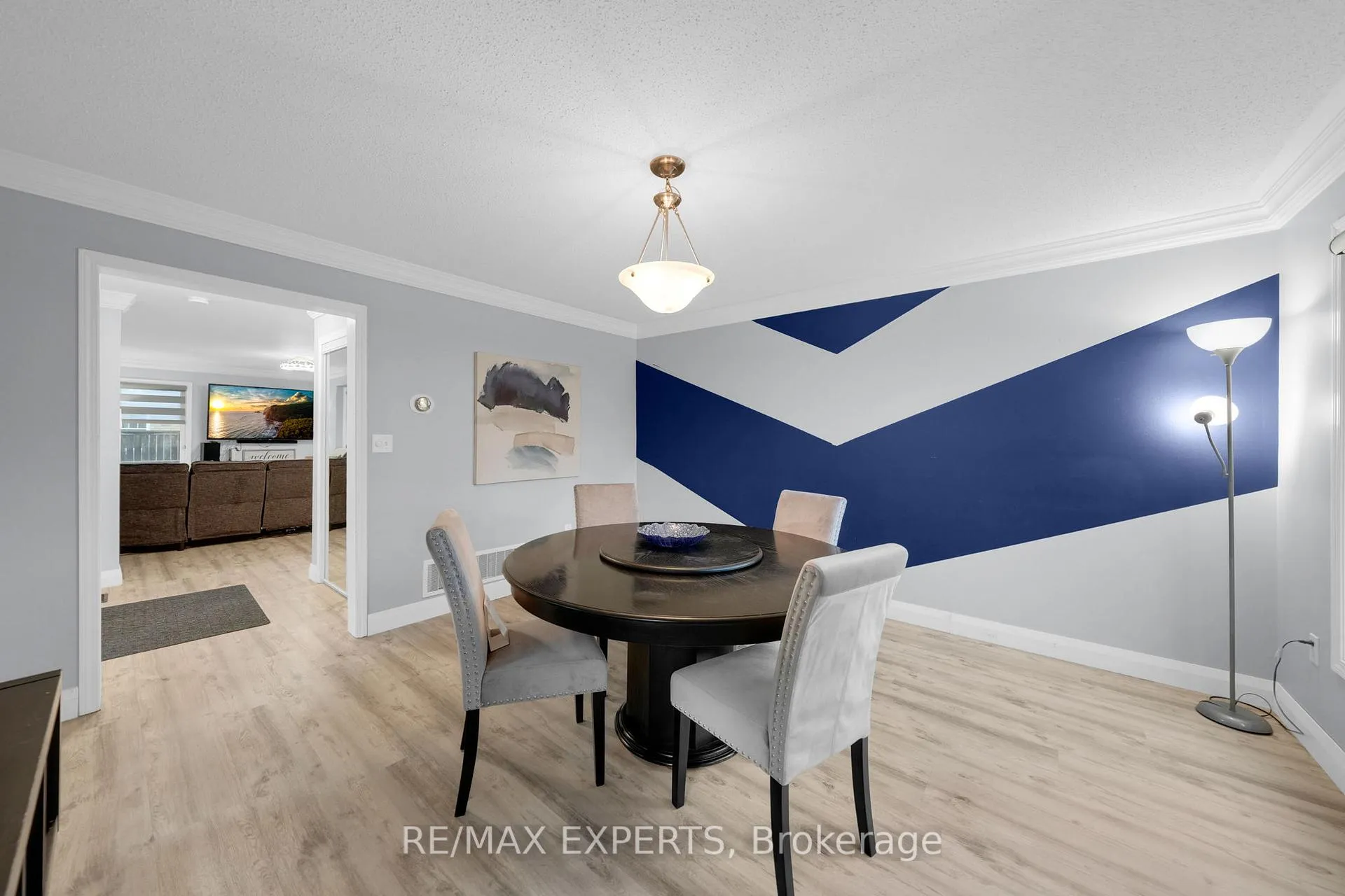 Photo 21 of 1 Nunn Crescent, New Tecumseth, Alliston — HOMEH