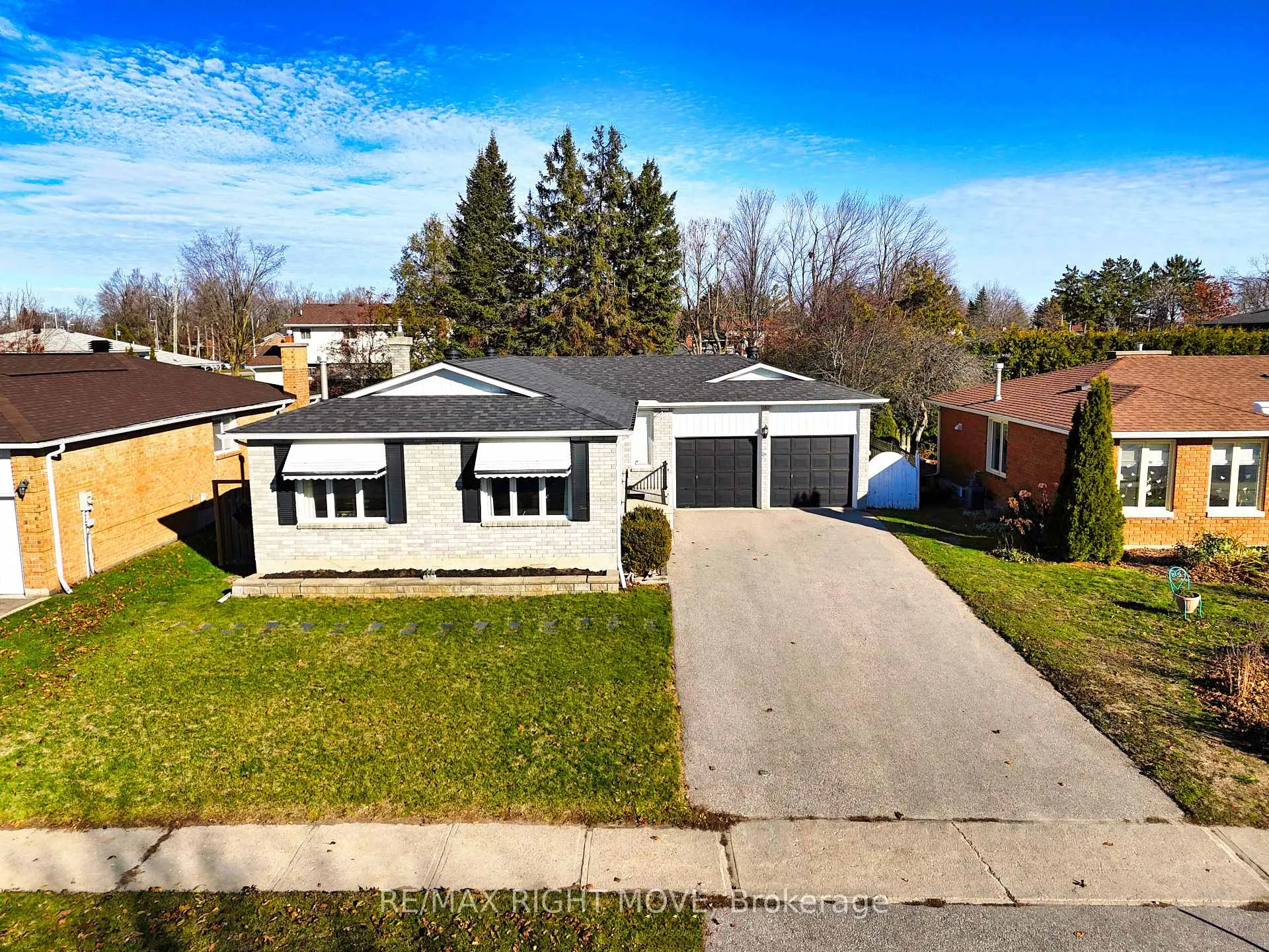 Photo 1 of 6 Lindsay Crescent, Orillia — HOMEH