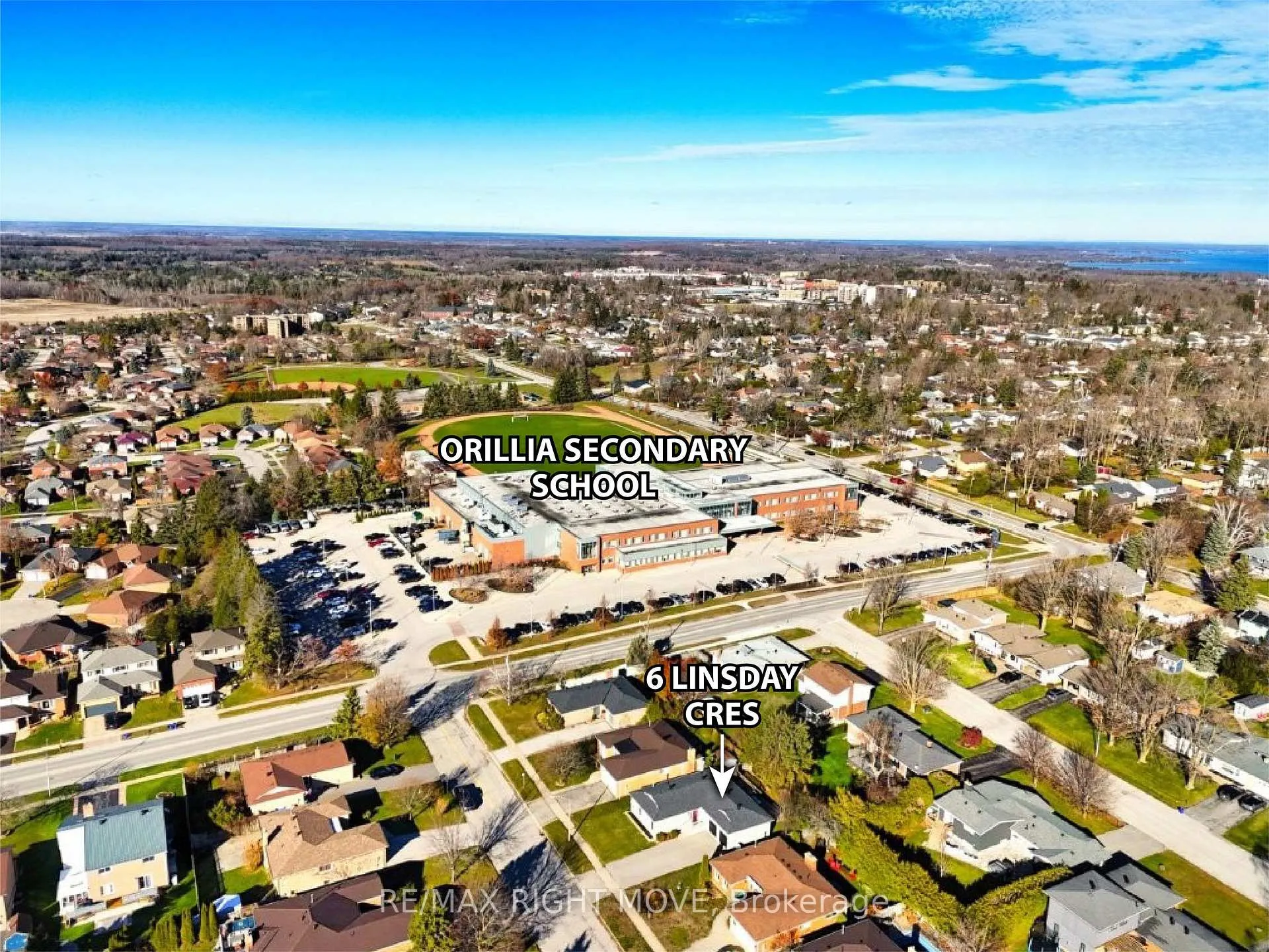 Photo 3 of 6 Lindsay Crescent, Orillia — HOMEH