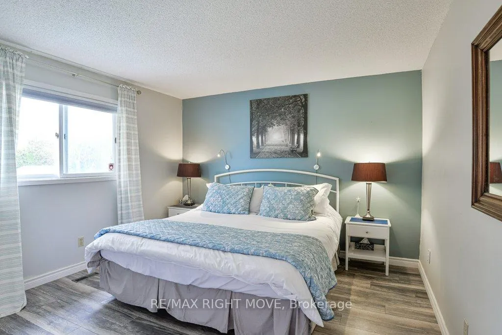 Photo 17 of 6 Lindsay Crescent, Orillia — HOMEH