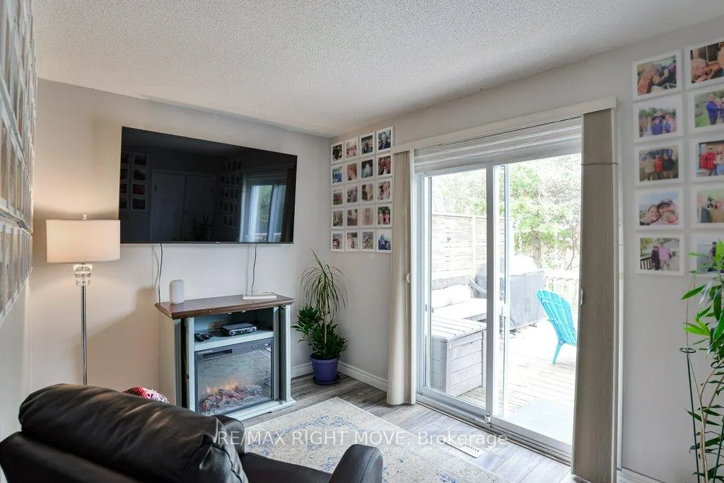 Photo 20 of 6 Lindsay Crescent, Orillia — HOMEH