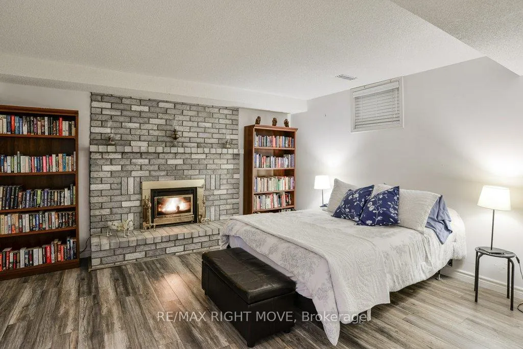 Photo 24 of 6 Lindsay Crescent, Orillia — HOMEH