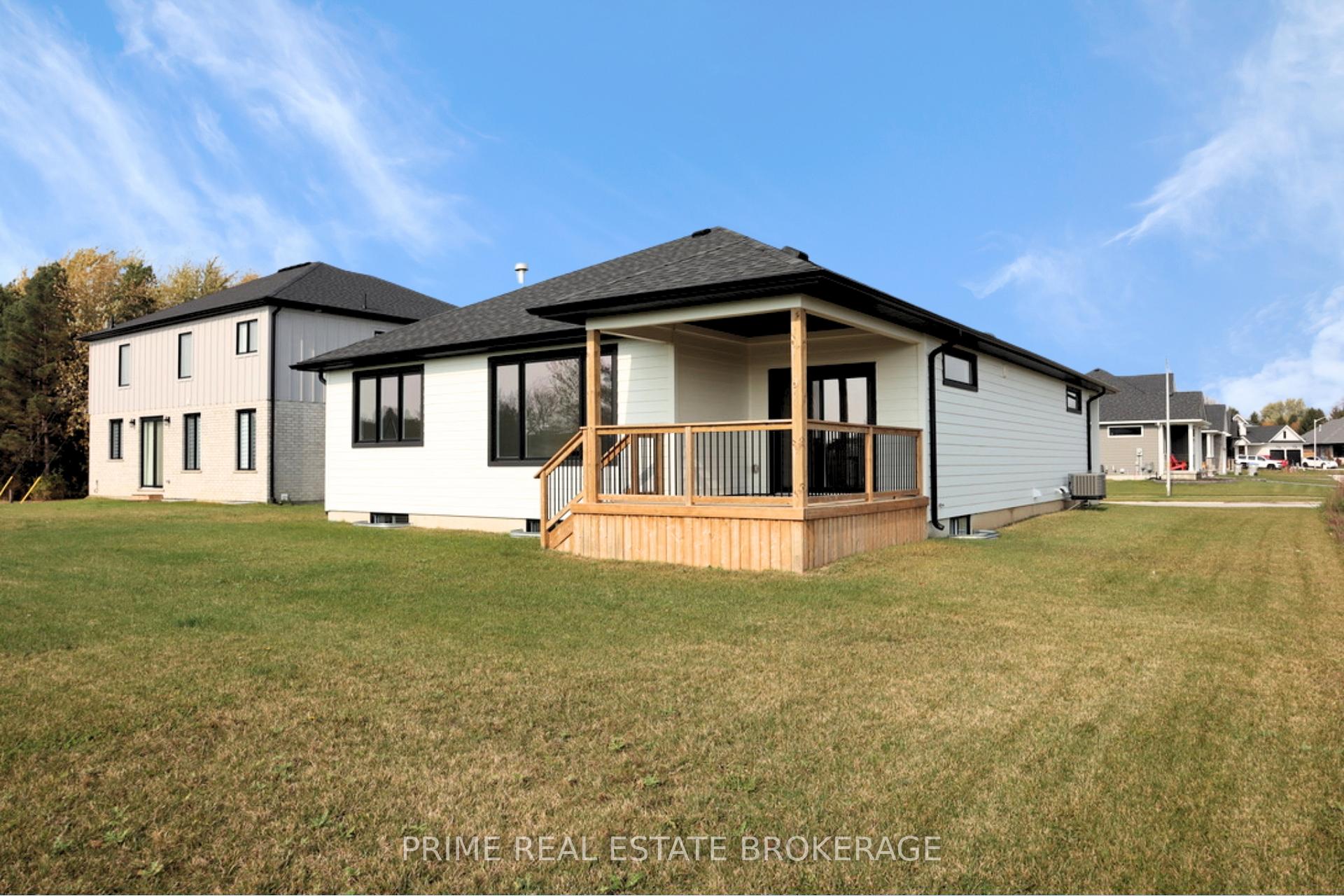 Photo 2 of 147 McLeod Street, North Middlesex, Parkhill — HOMEH
