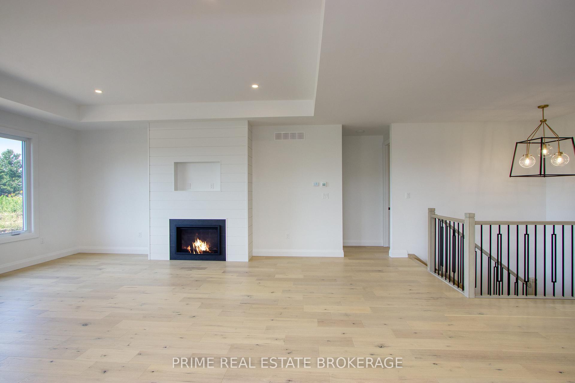 Photo 12 of 147 McLeod Street, North Middlesex, Parkhill — HOMEH
