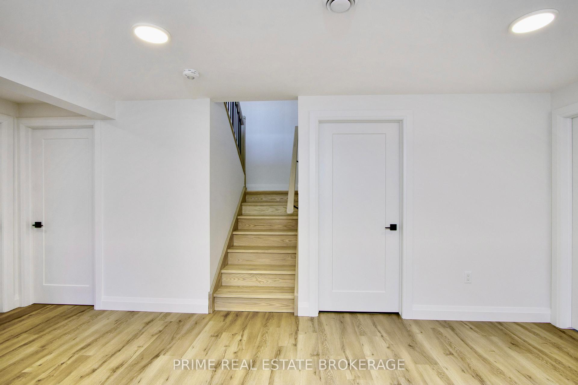 Photo 31 of 147 McLeod Street, North Middlesex, Parkhill — HOMEH