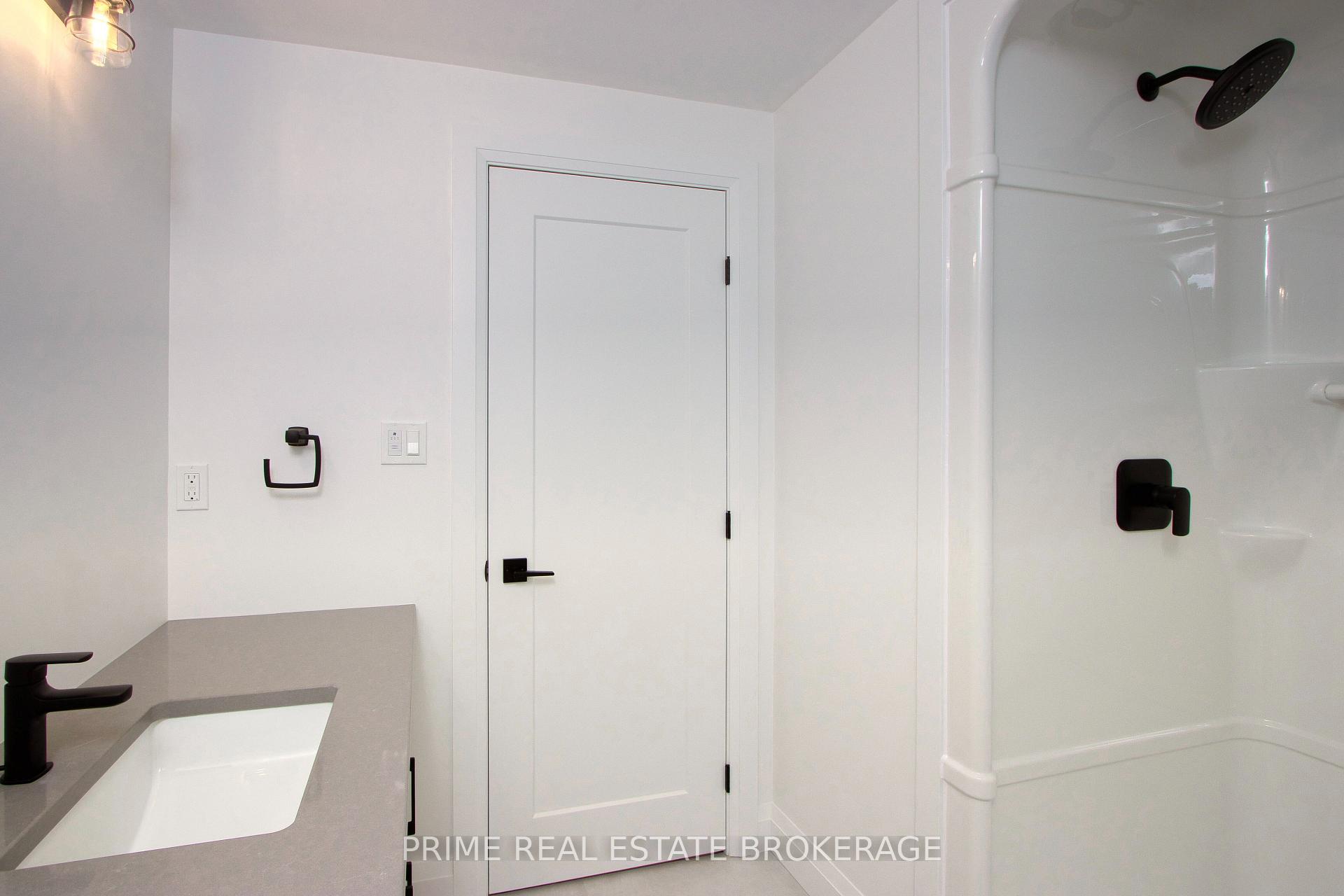Photo 36 of 147 McLeod Street, North Middlesex, Parkhill — HOMEH