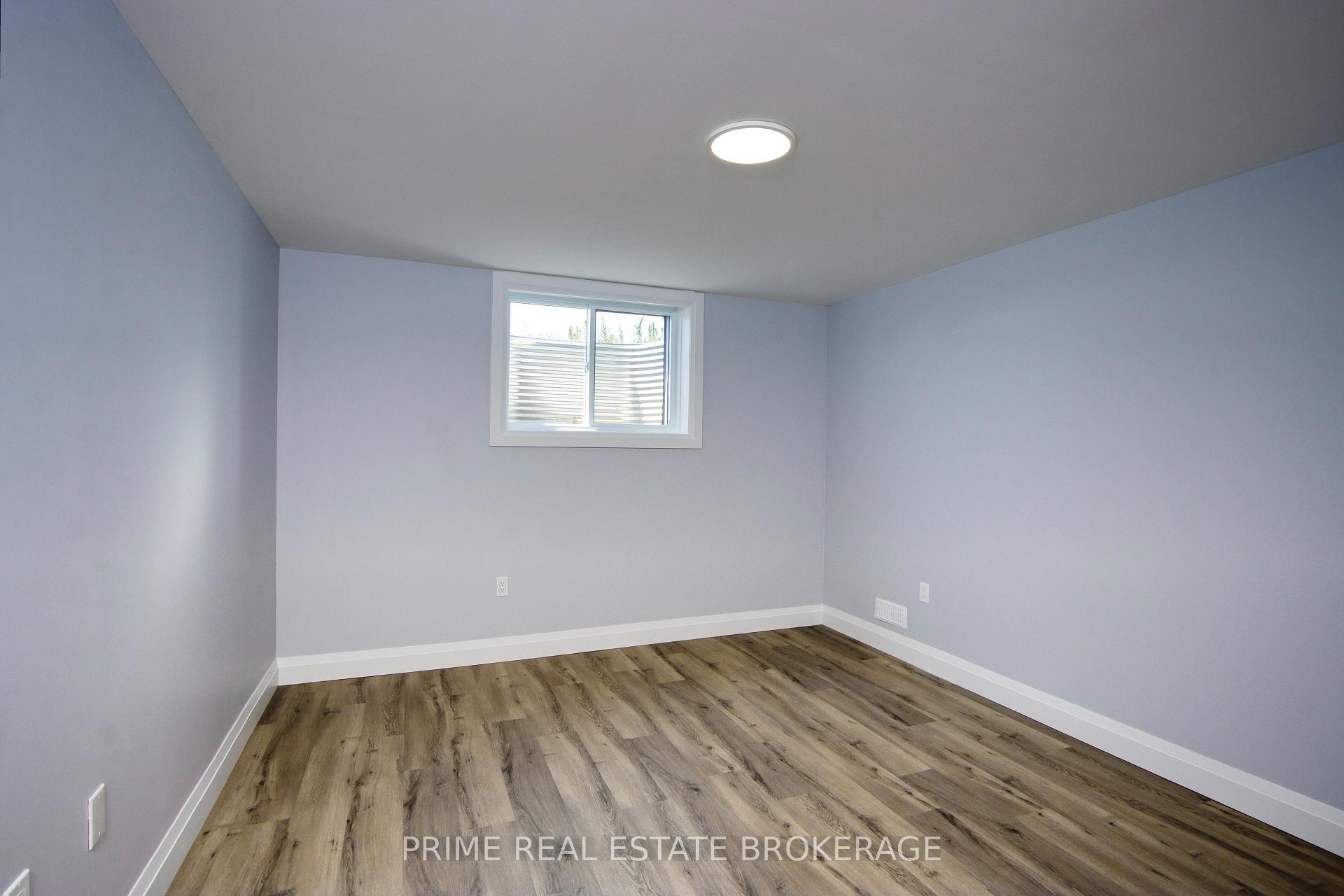 Photo 38 of 147 McLeod Street, North Middlesex, Parkhill — HOMEH