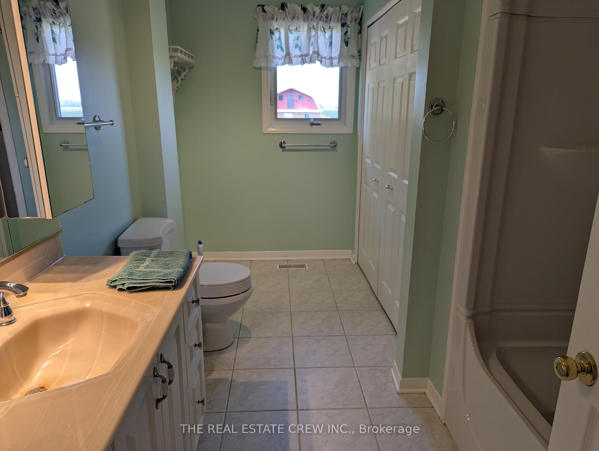 Photo 10 of 3738 Dunning Road, Ottawa, Sarsfield/Bearbrook — HOMEH