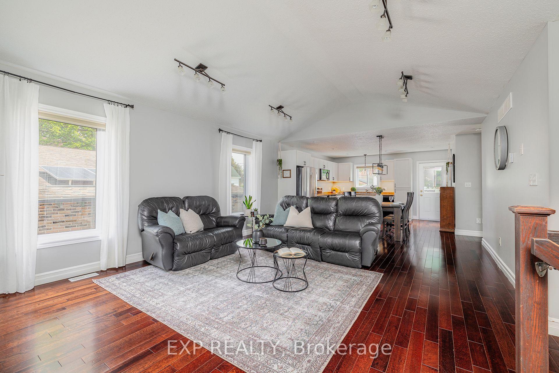 Photo 4 of 335 John Rosa Street E, North Perth, Listowel — HOMEH
