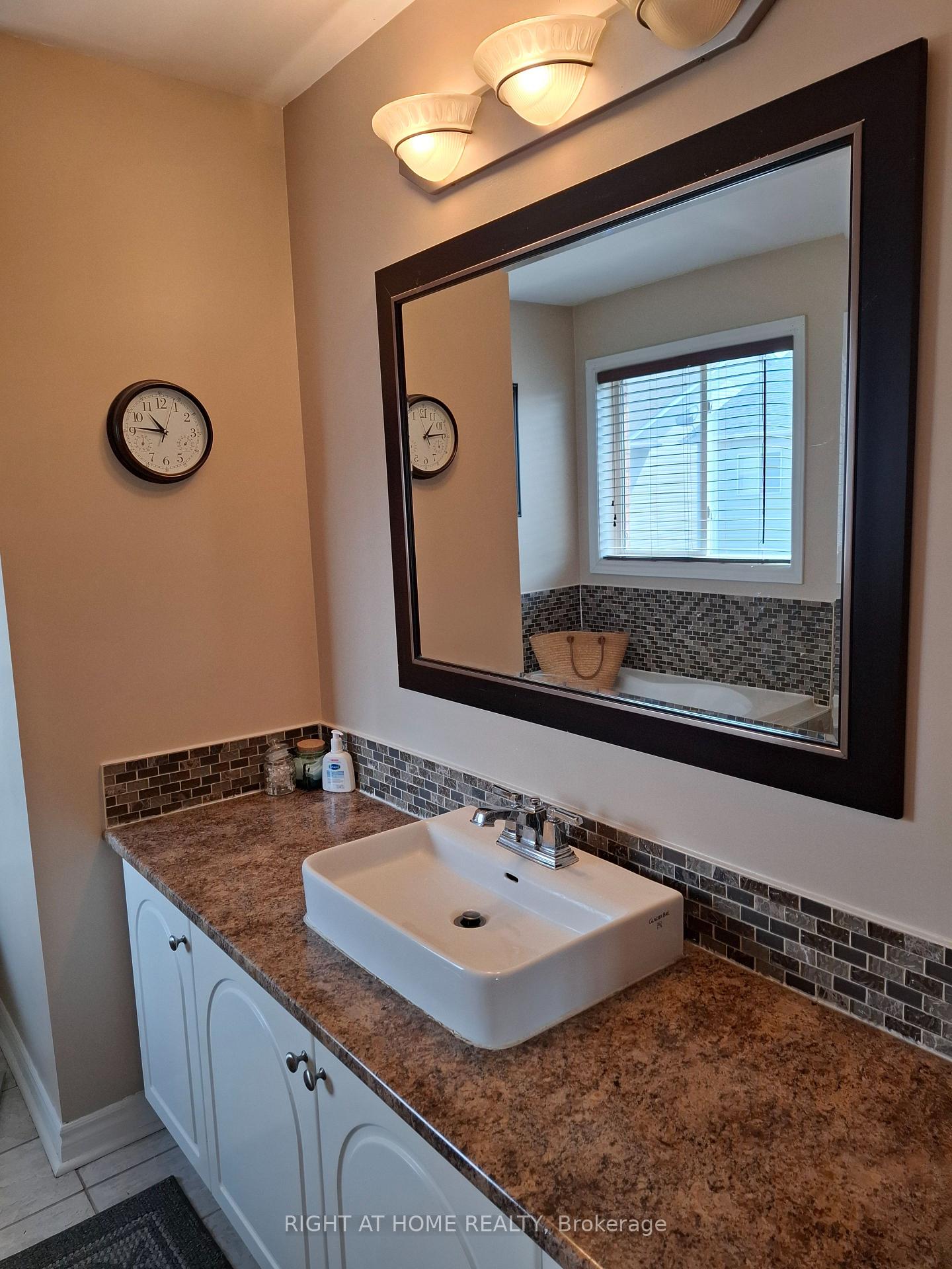 Photo 2 of 1194 Knight Trail, Milton, Dempsey — HOMEH