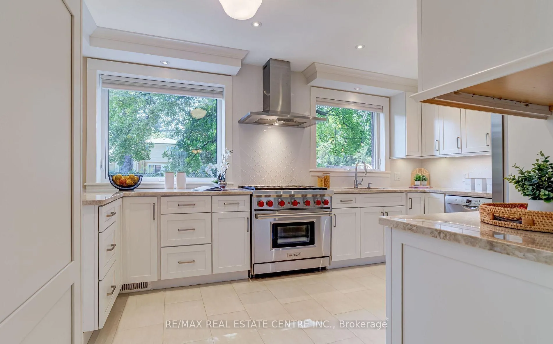 Photo 13 of 196 Sabel Street, Oakville, Bronte — HOMEH