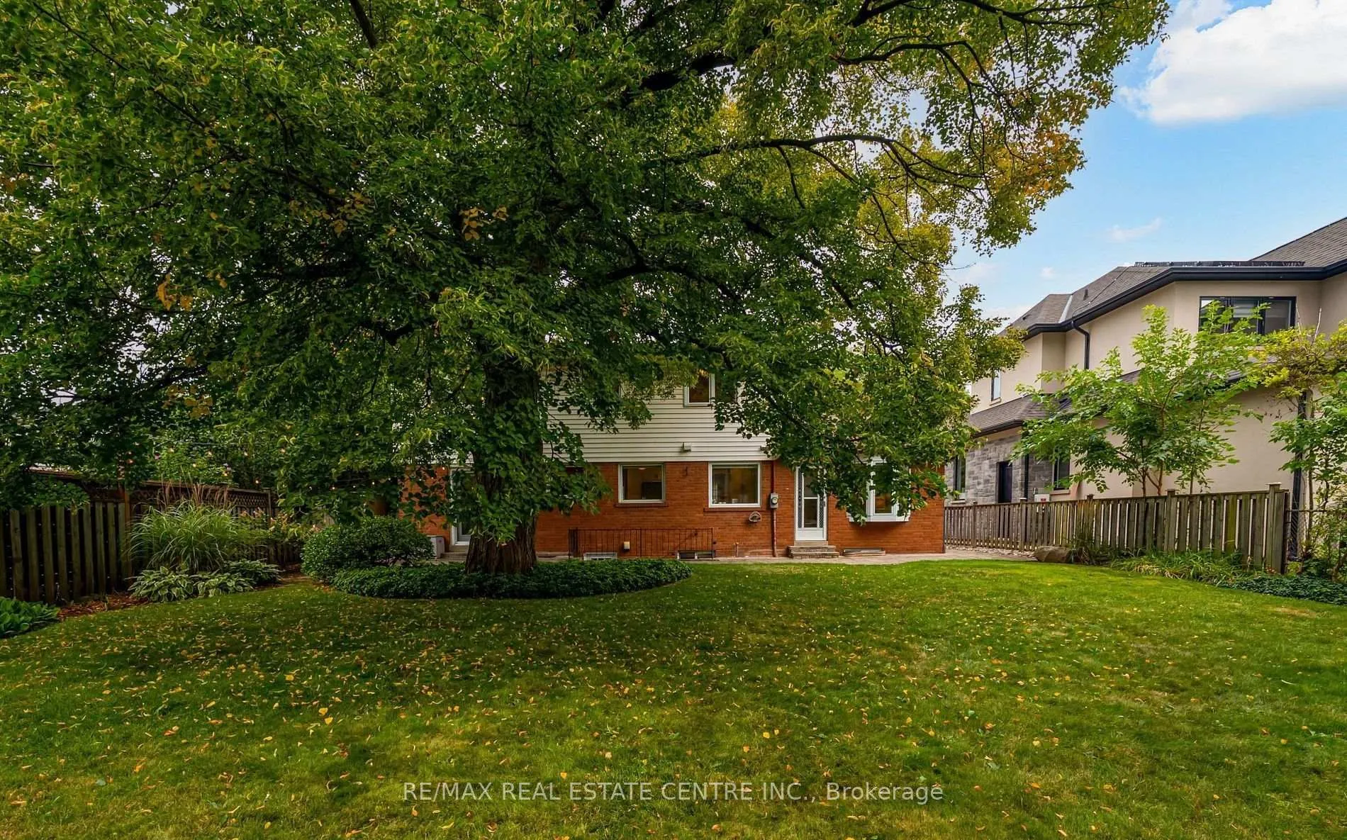 Photo 39 of 196 Sabel Street, Oakville, Bronte — HOMEH