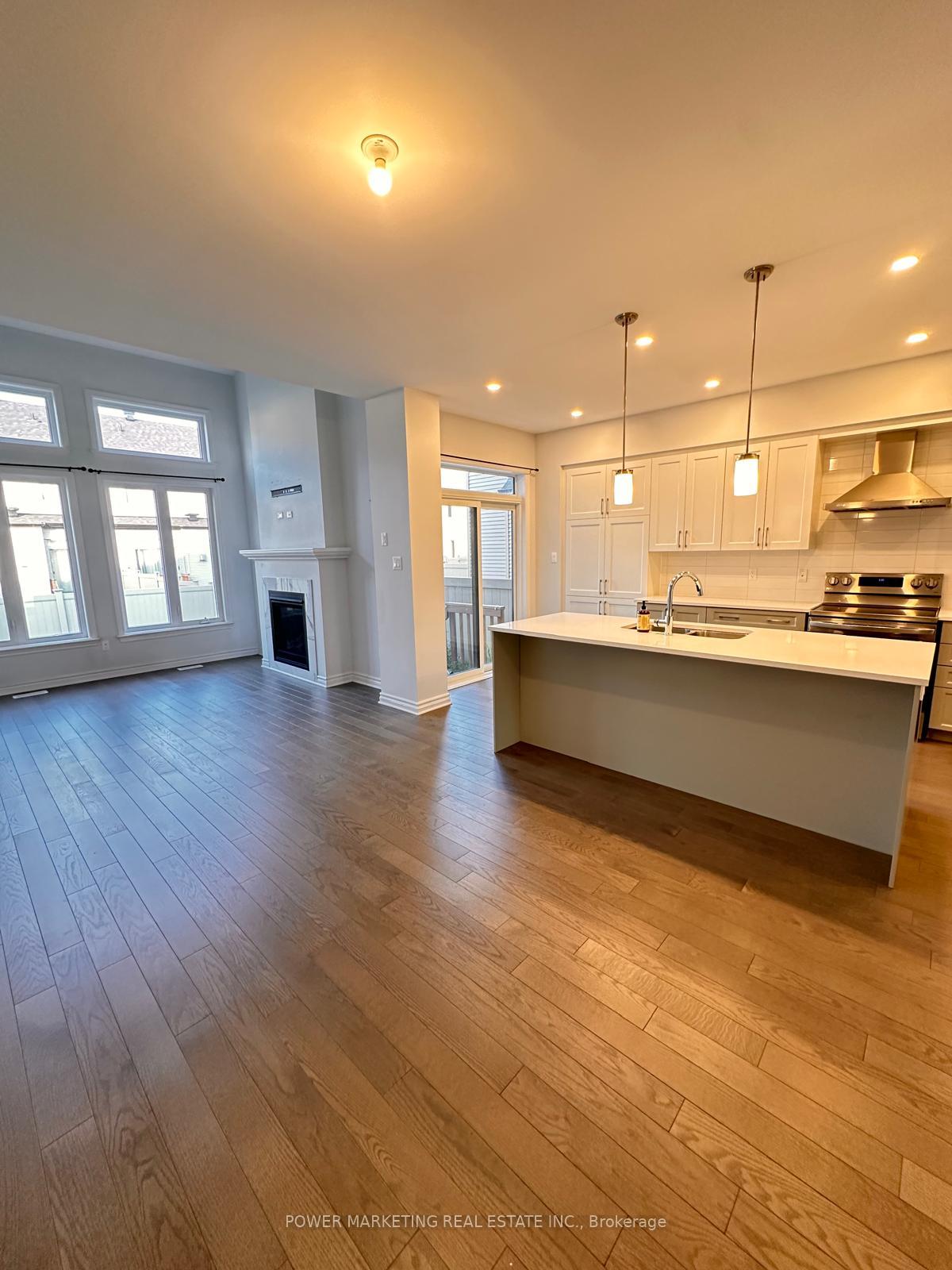 Photo 3 of 630 Cordelette Circle, Ottawa, Mer Bleue/Bradley Estates/Anderson Park — HOMEH