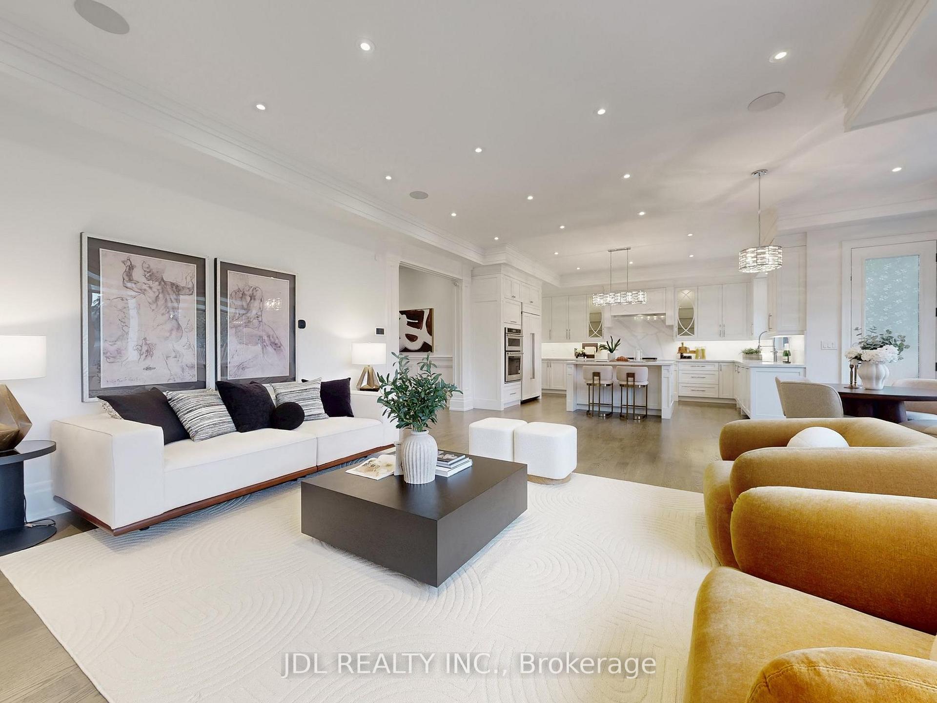 Photo 9 of 39 Howard Road, Newmarket, Huron Heights-Leslie Valley — HOMEH