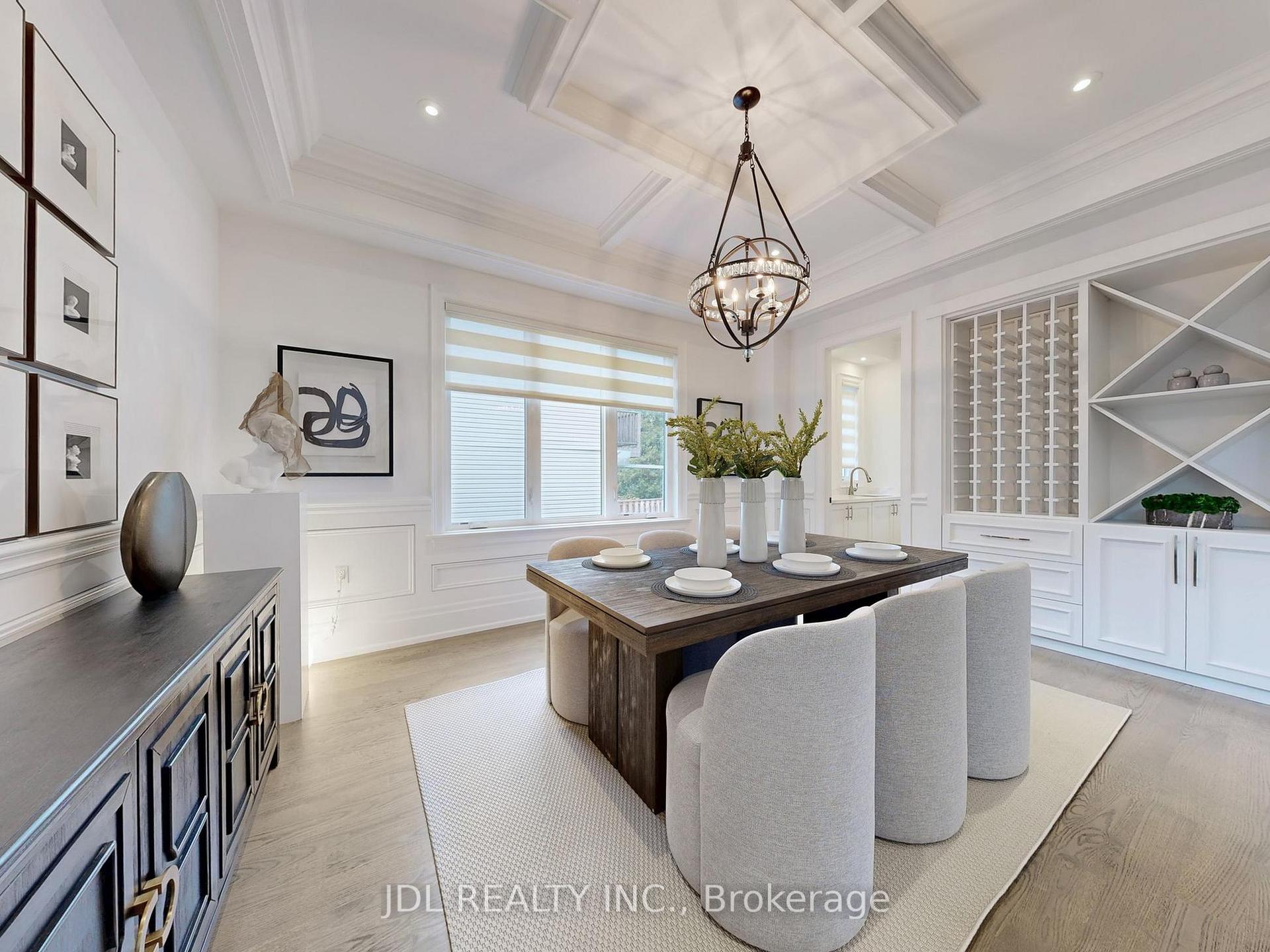 Photo 10 of 39 Howard Road, Newmarket, Huron Heights-Leslie Valley — HOMEH