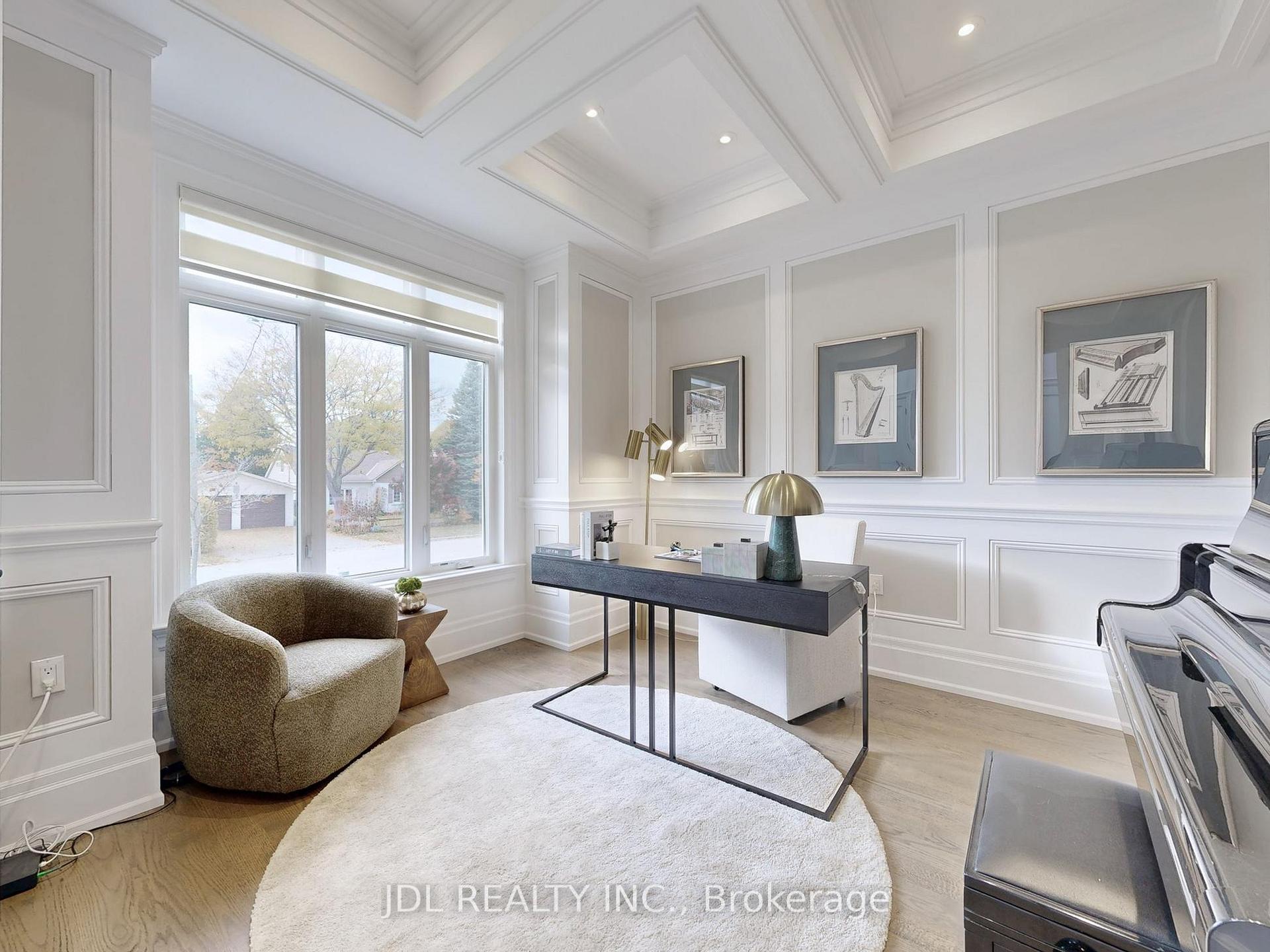 Photo 14 of 39 Howard Road, Newmarket, Huron Heights-Leslie Valley — HOMEH