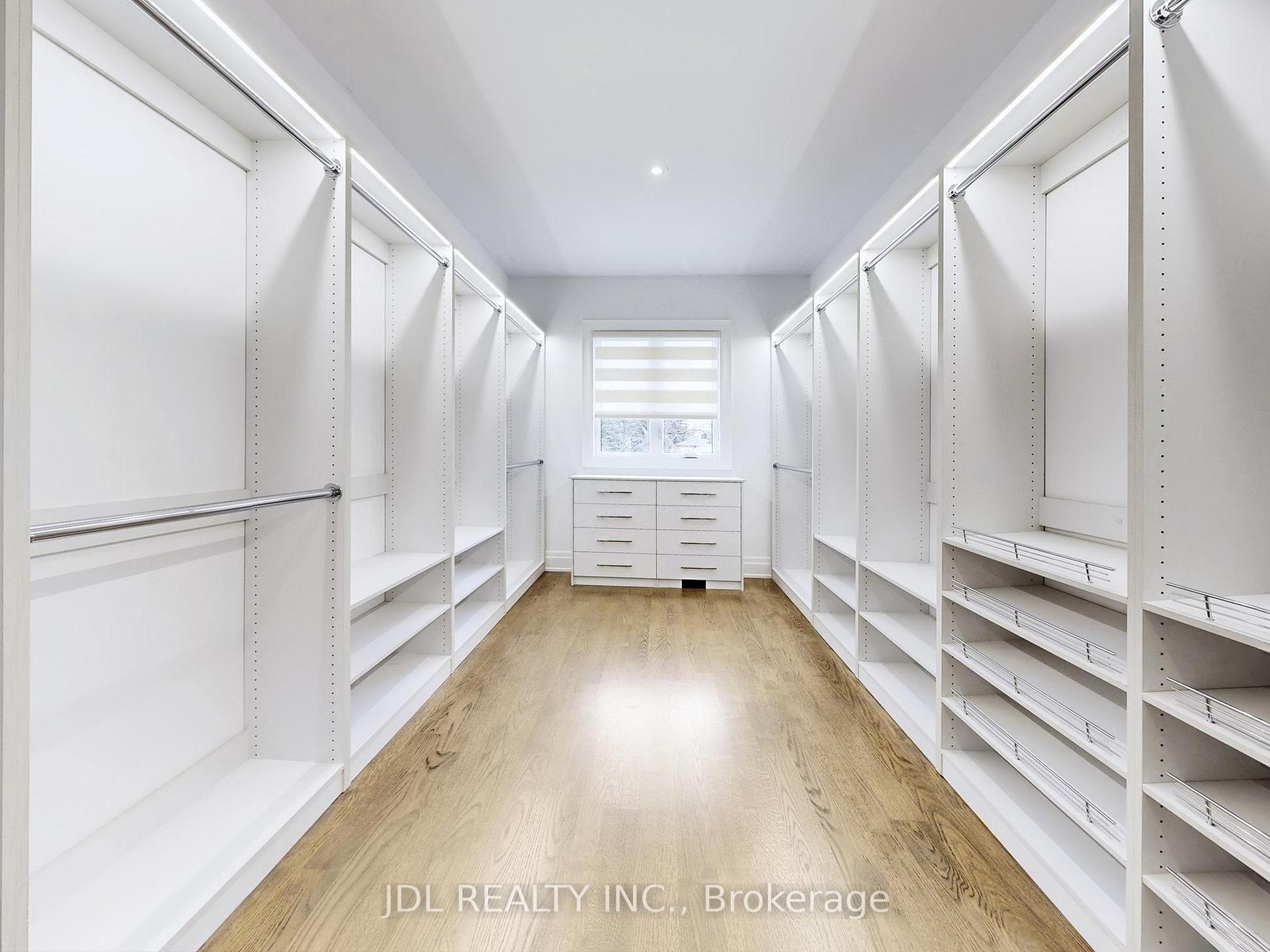 Photo 21 of 39 Howard Road, Newmarket, Huron Heights-Leslie Valley — HOMEH