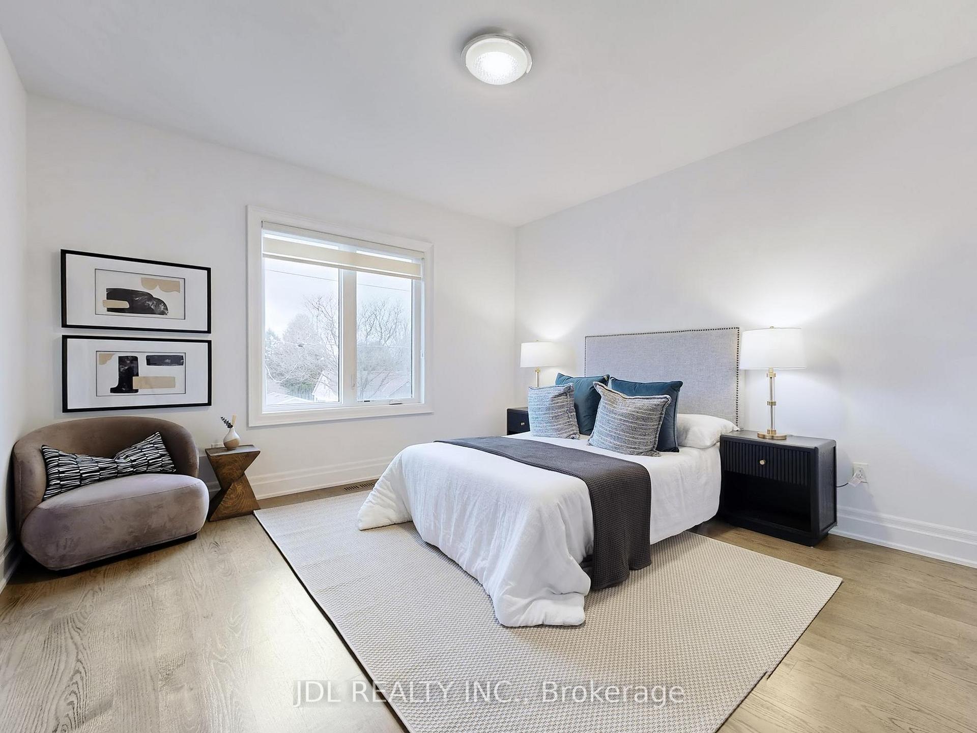Photo 23 of 39 Howard Road, Newmarket, Huron Heights-Leslie Valley — HOMEH