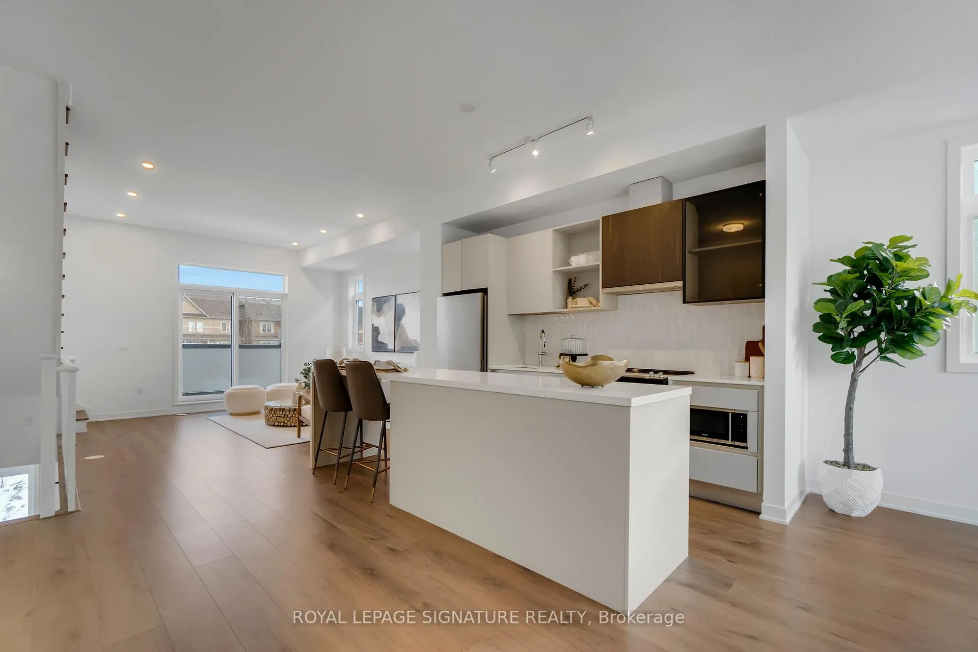 Photo 14 of 3047 Trailside Drive, Oakville, Glenorchy — HOMEH