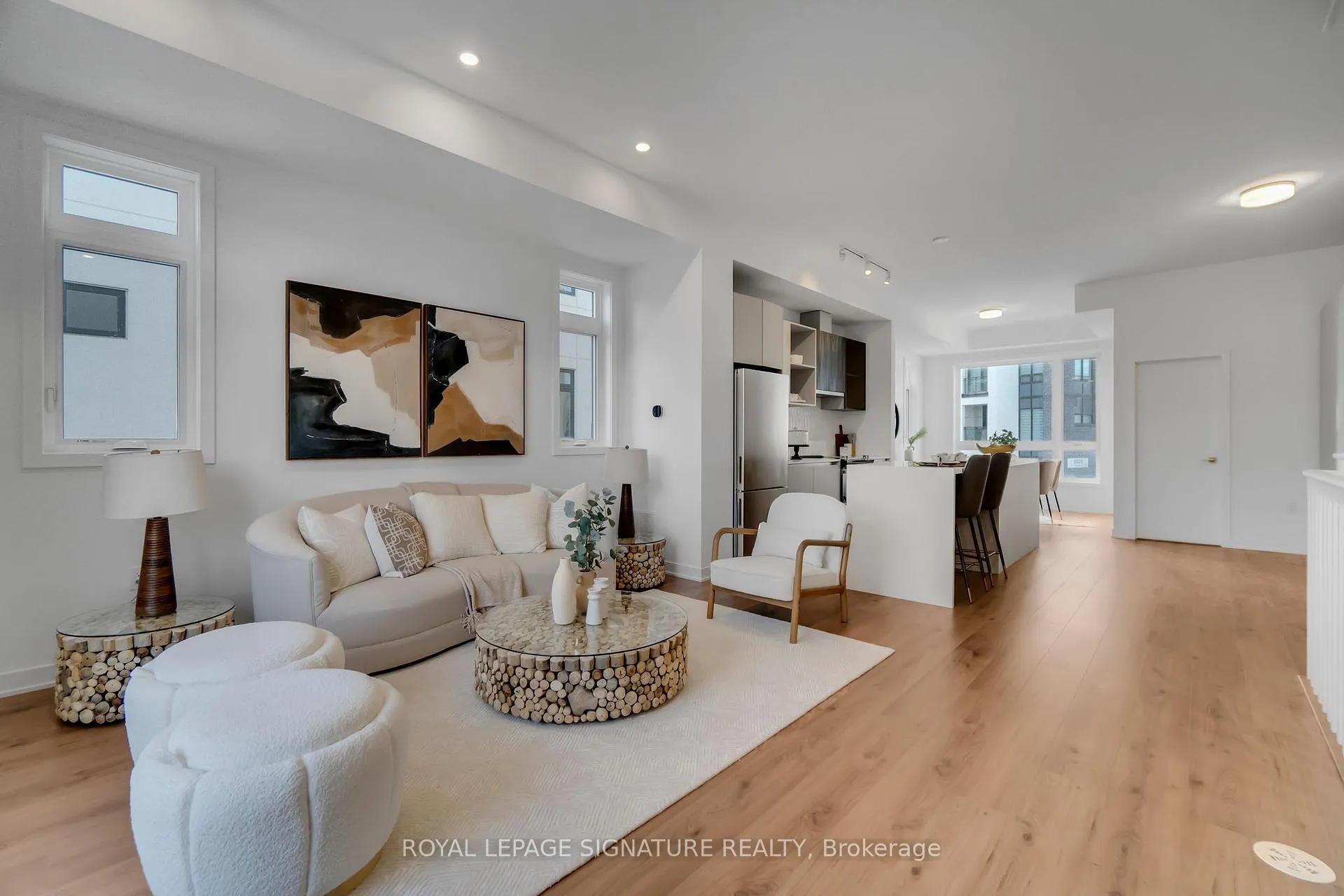 Photo 19 of 3047 Trailside Drive, Oakville, Glenorchy — HOMEH